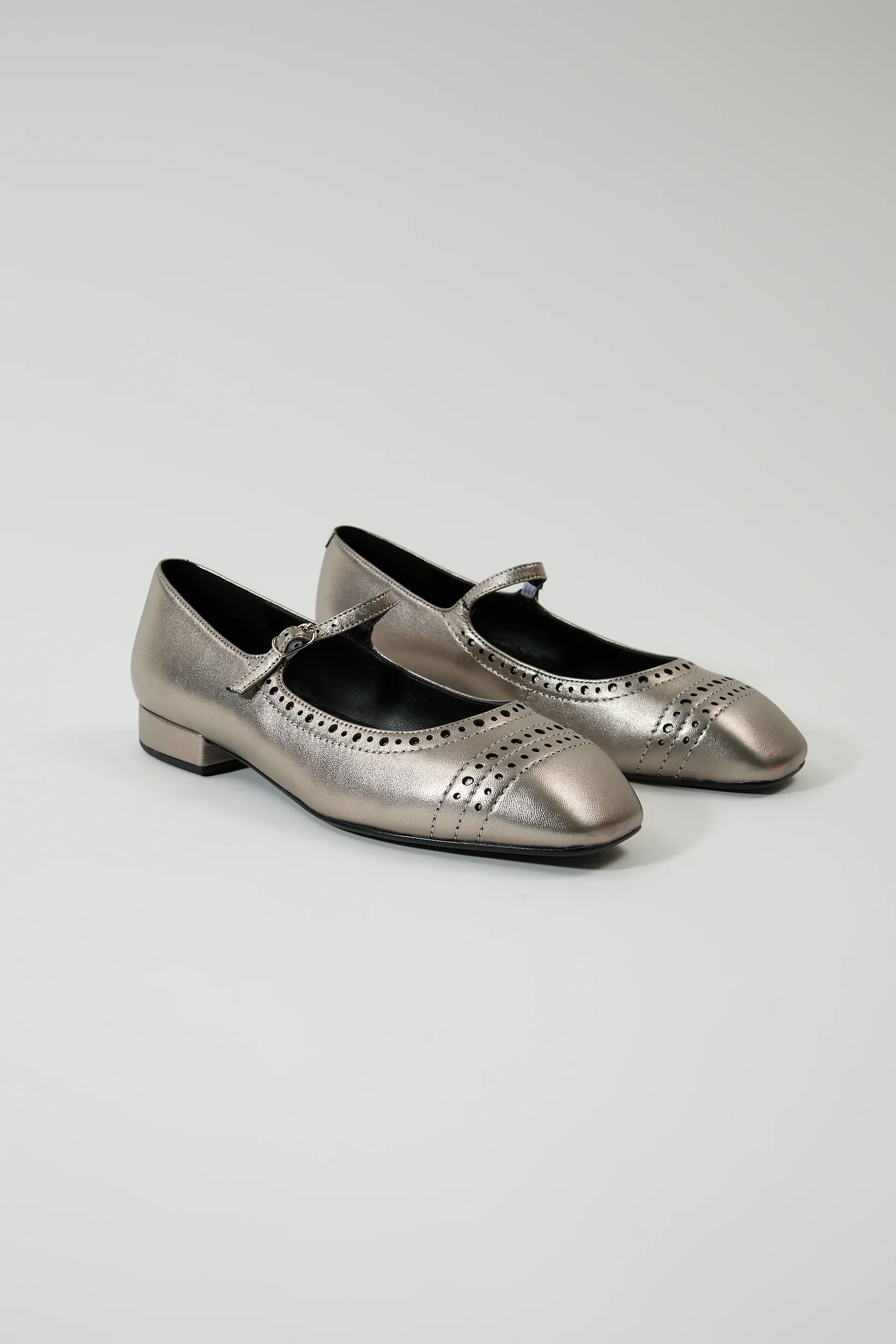 Karisa Silver - Image 2