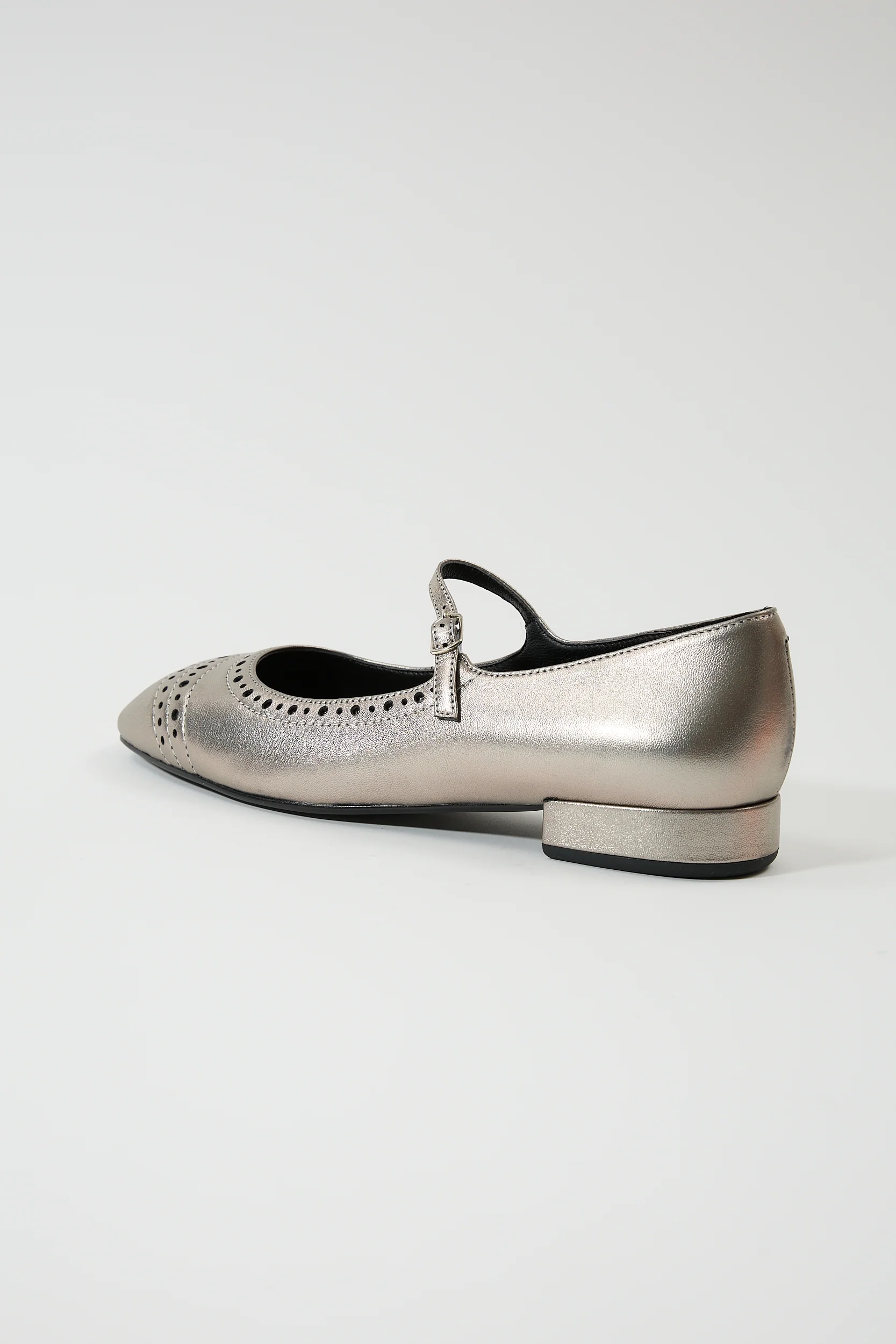Karisa Silver - Image 3