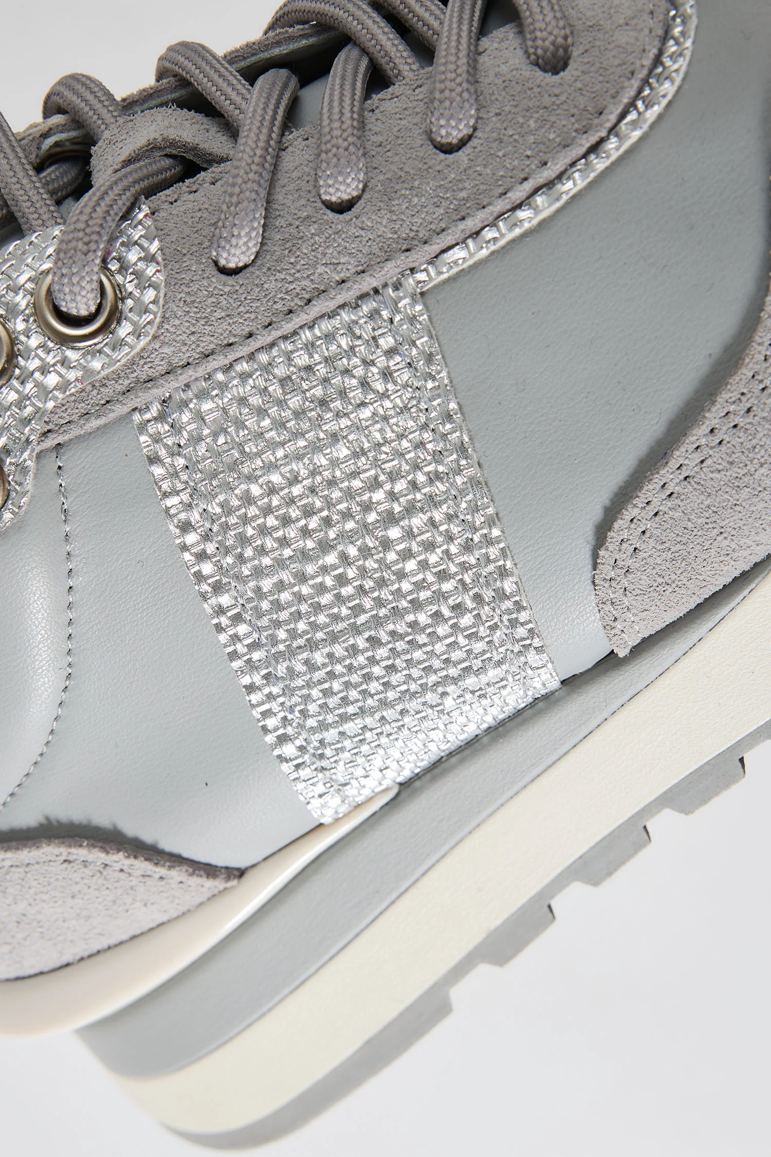 Katla Grey - Image 10