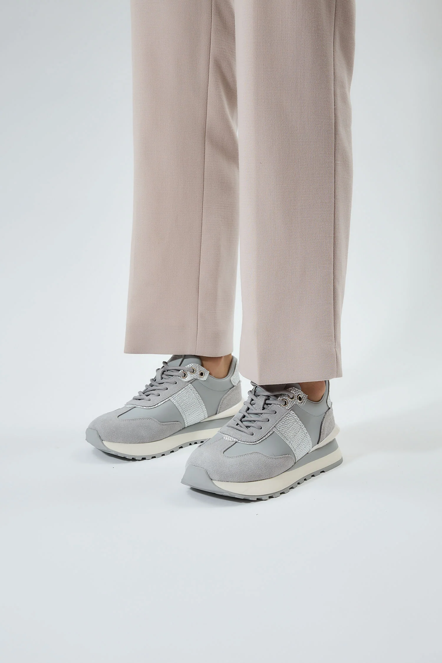 Katla Grey - Image 5