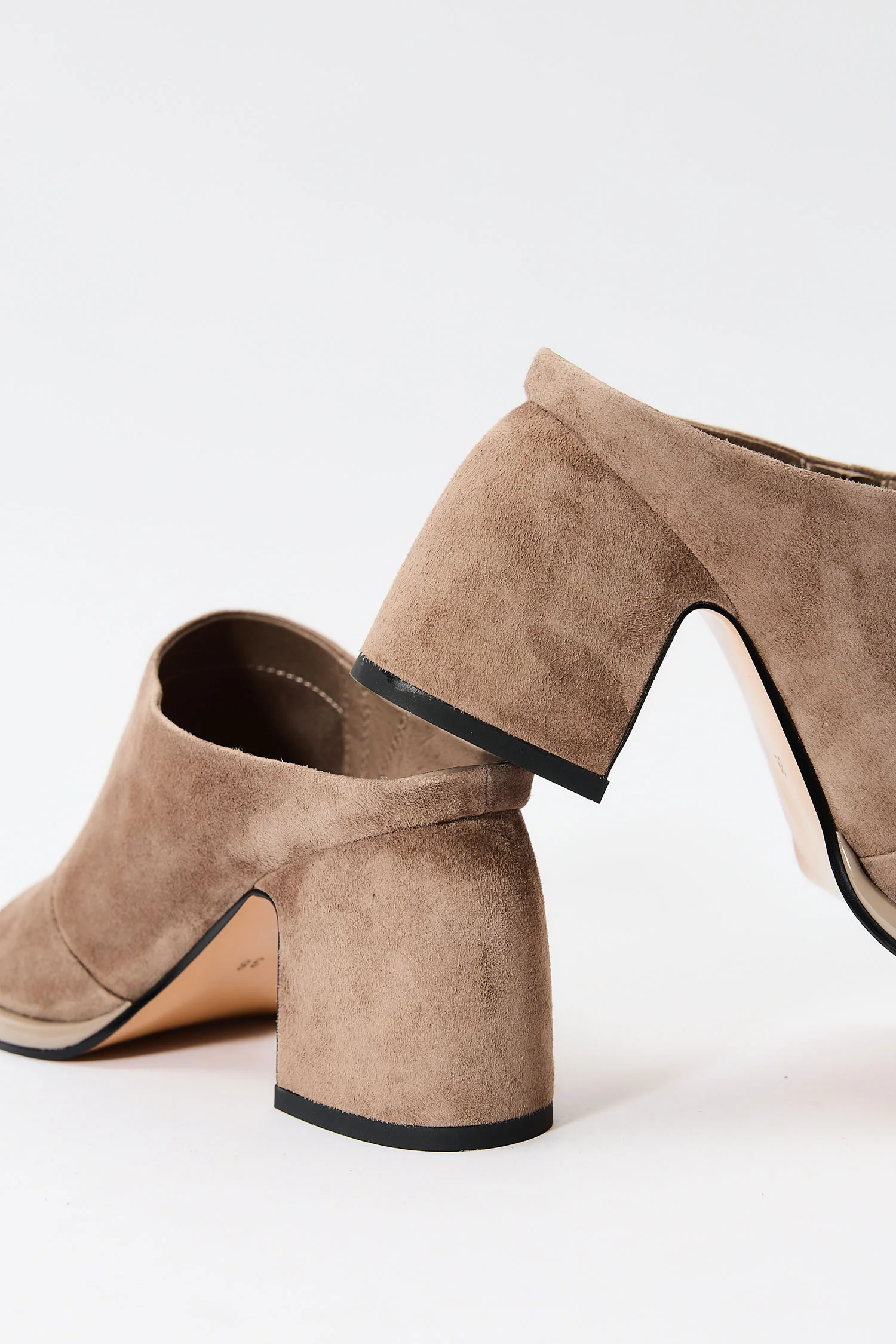 Kelly Beige Suede - Image 4