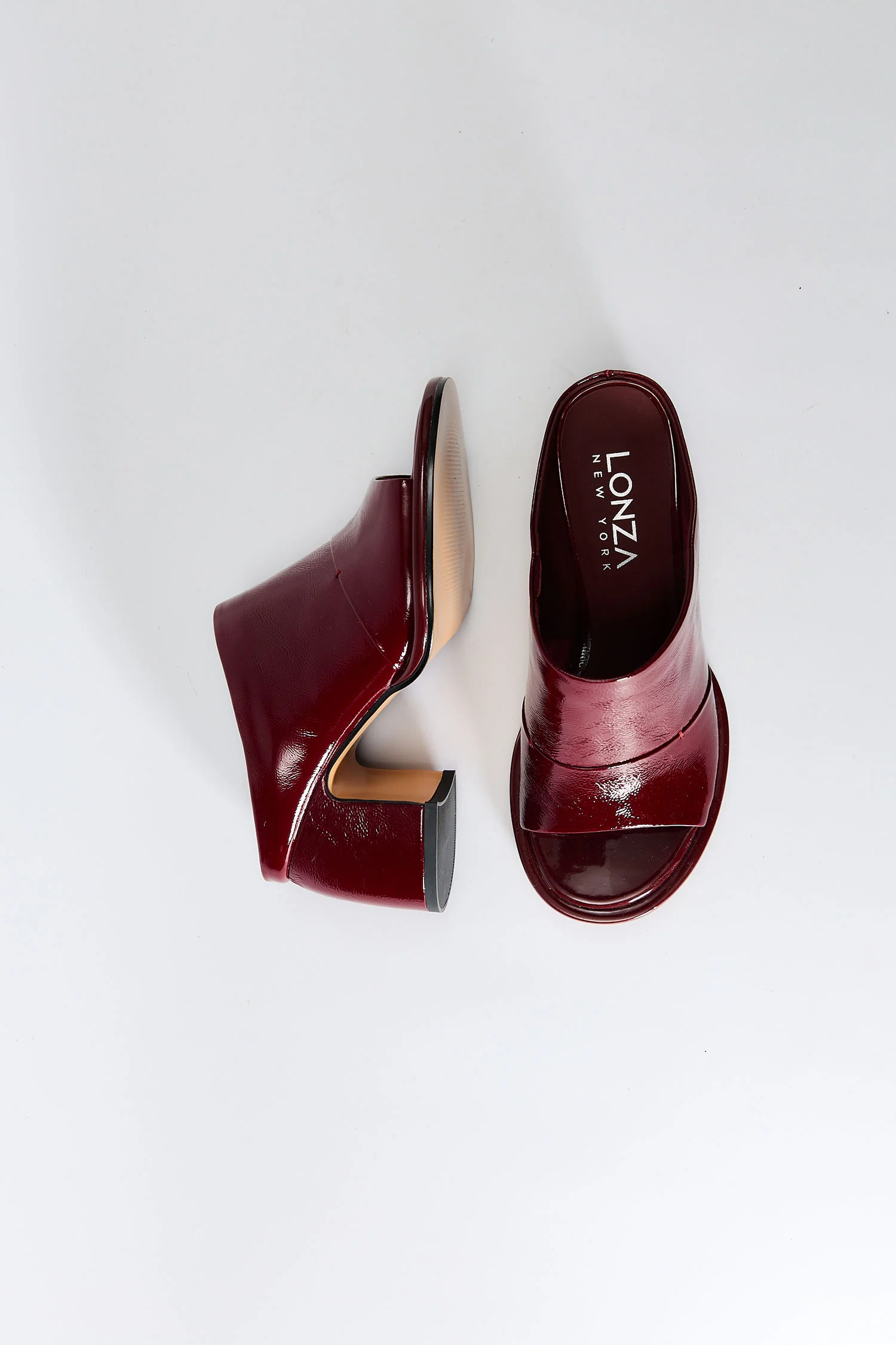Kelly Wine - Image 6