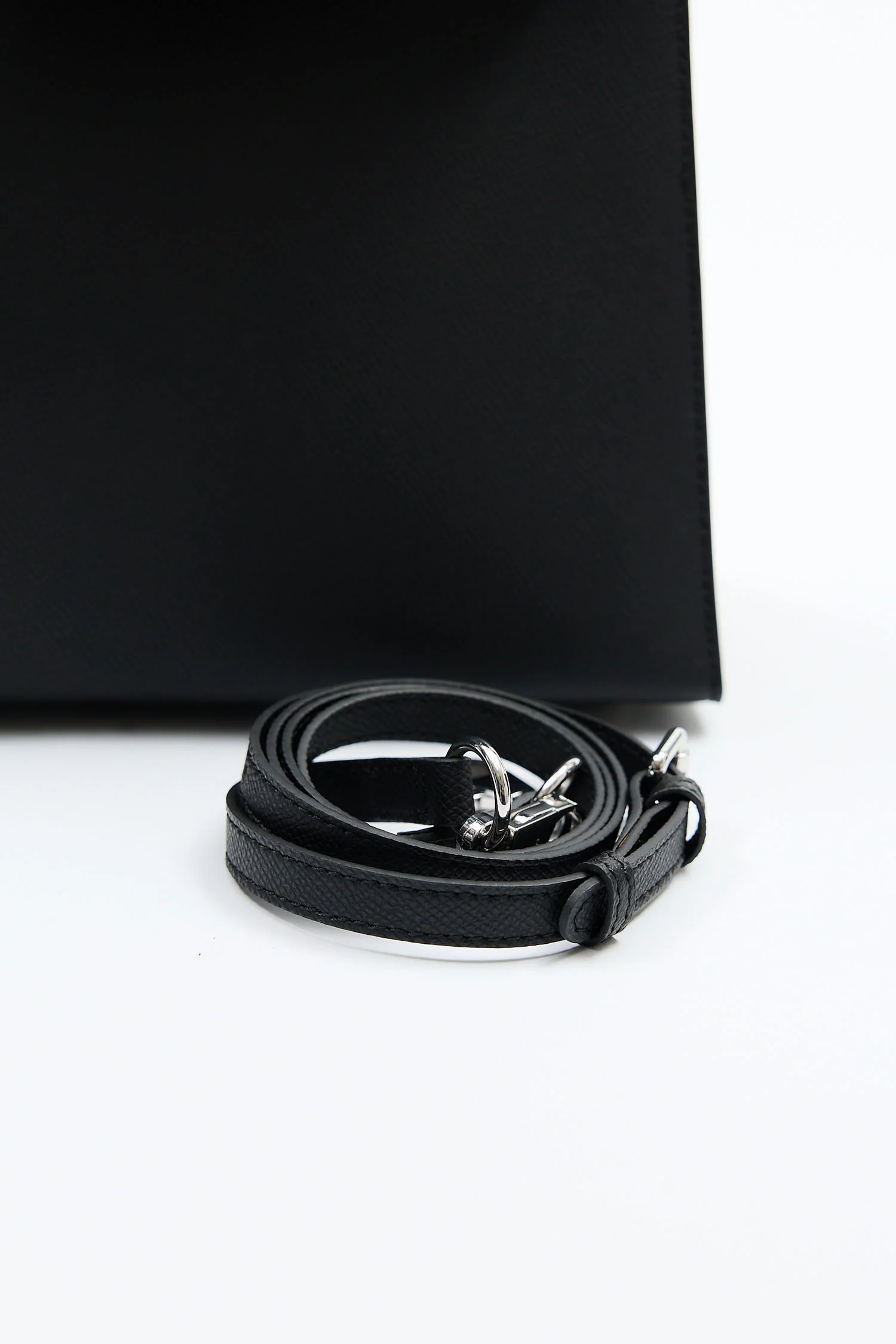 Kelvi Black - Image 6