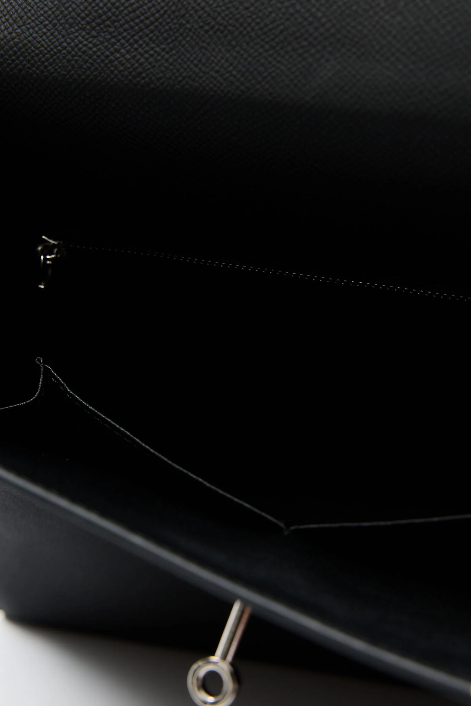Kelvi Black - Image 7