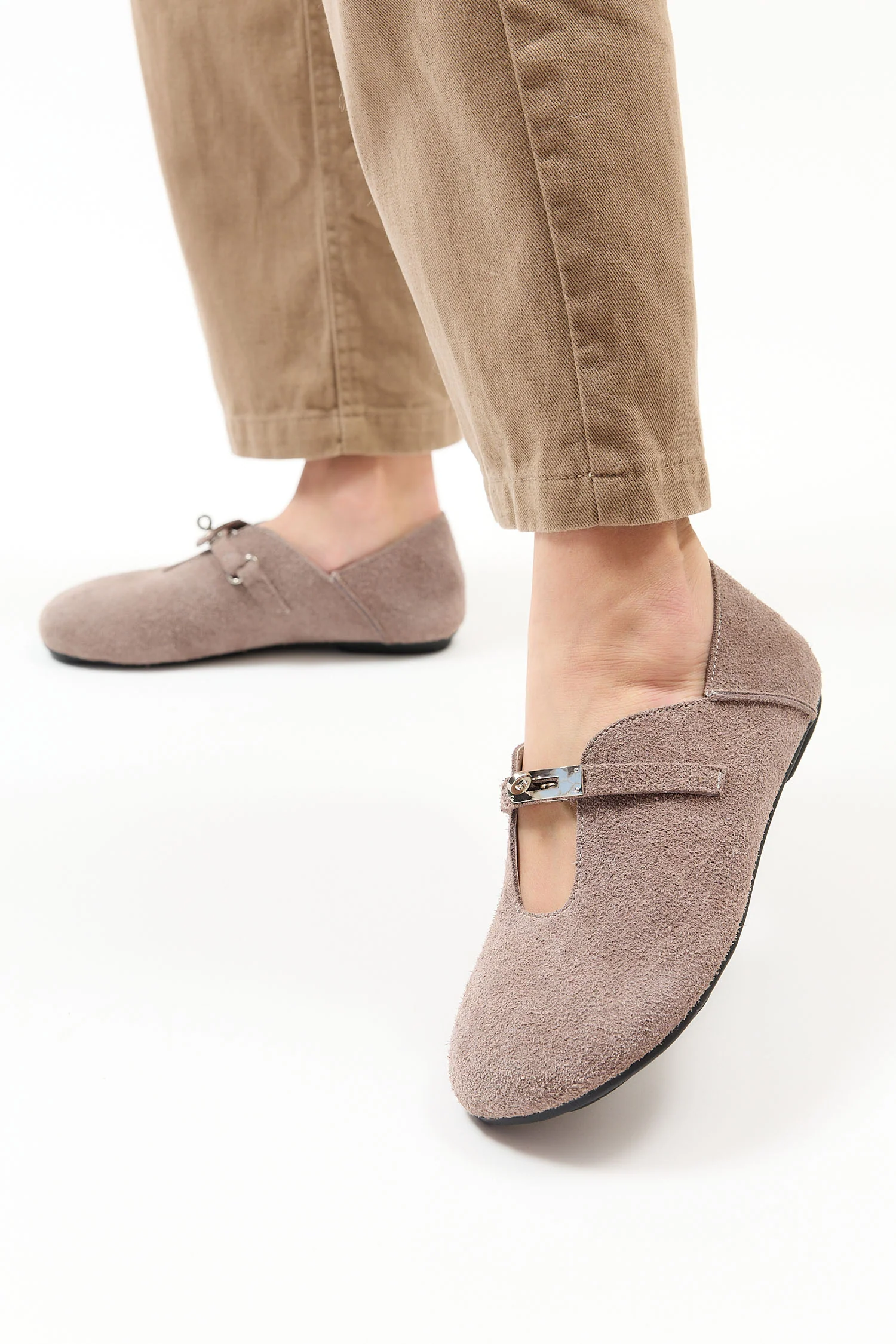 Larin Grey - Image 10