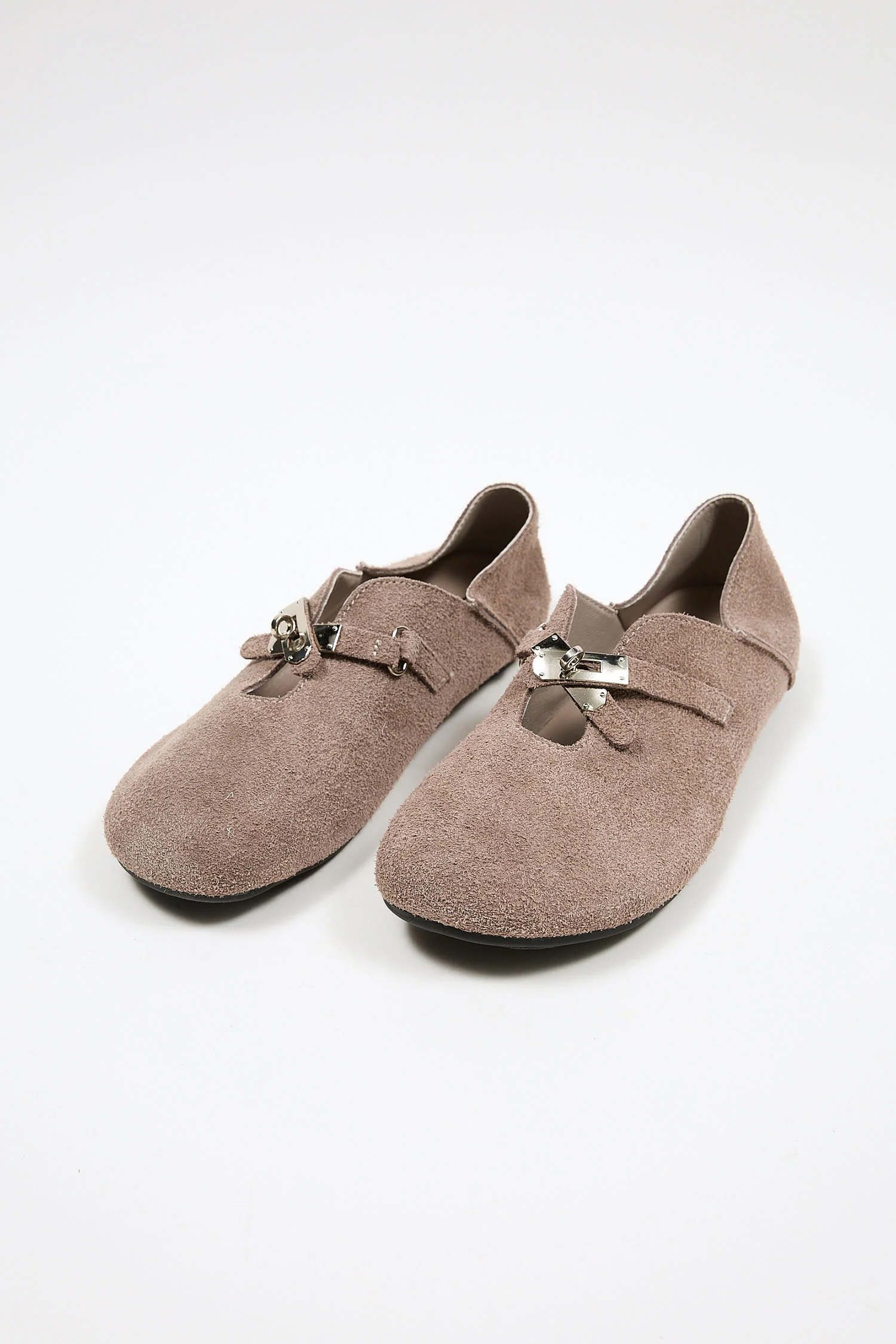 Larin Grey - Image 2