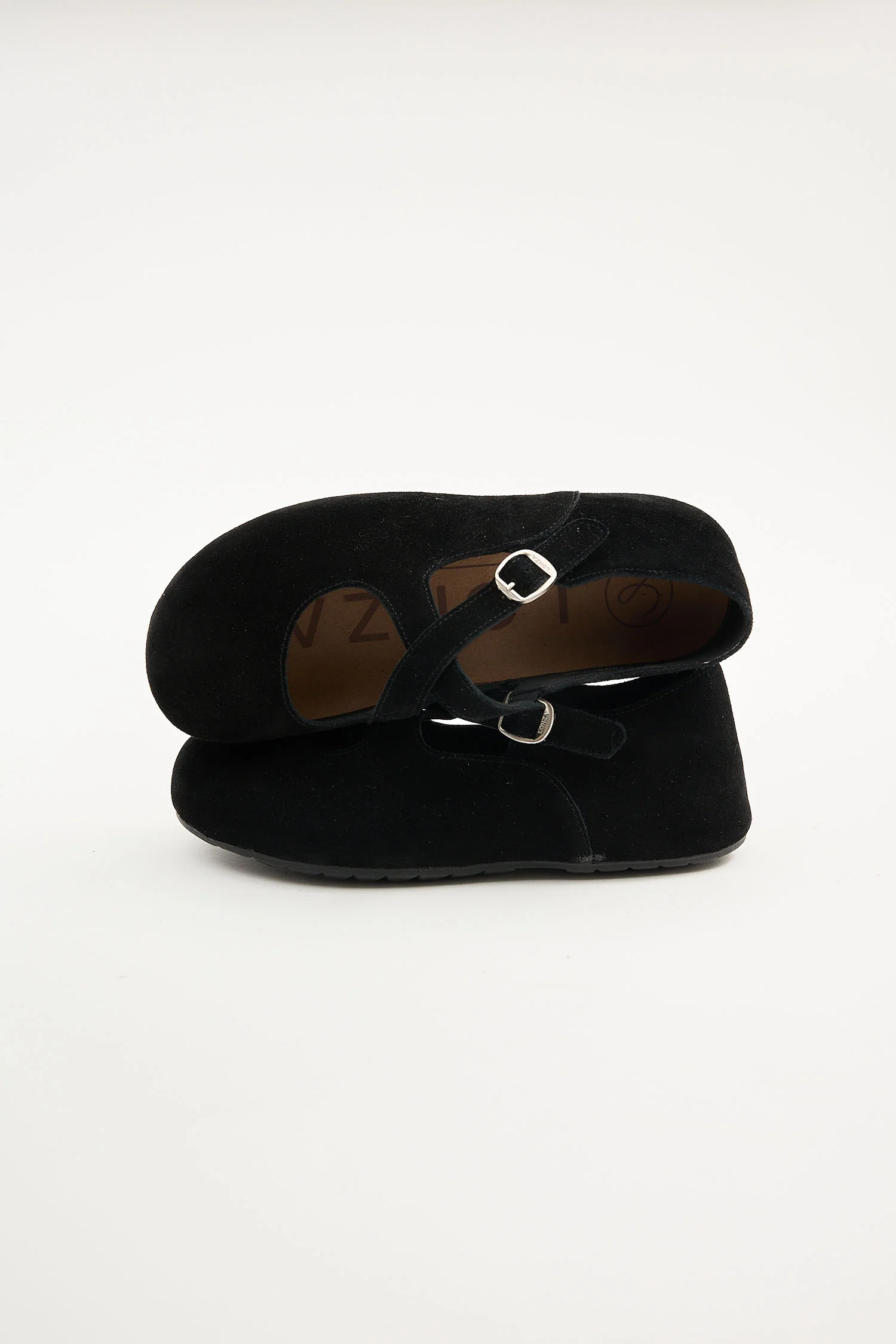 Laurel Black - Image 2