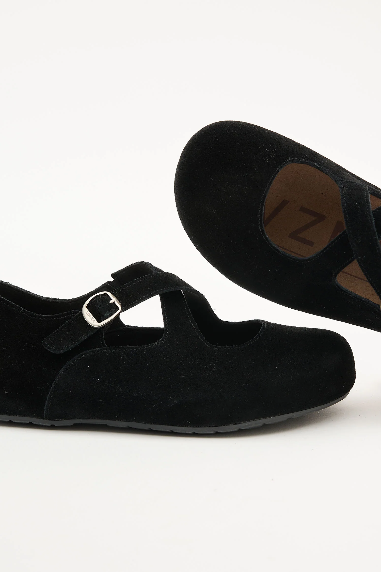 Laurel Black - Image 4