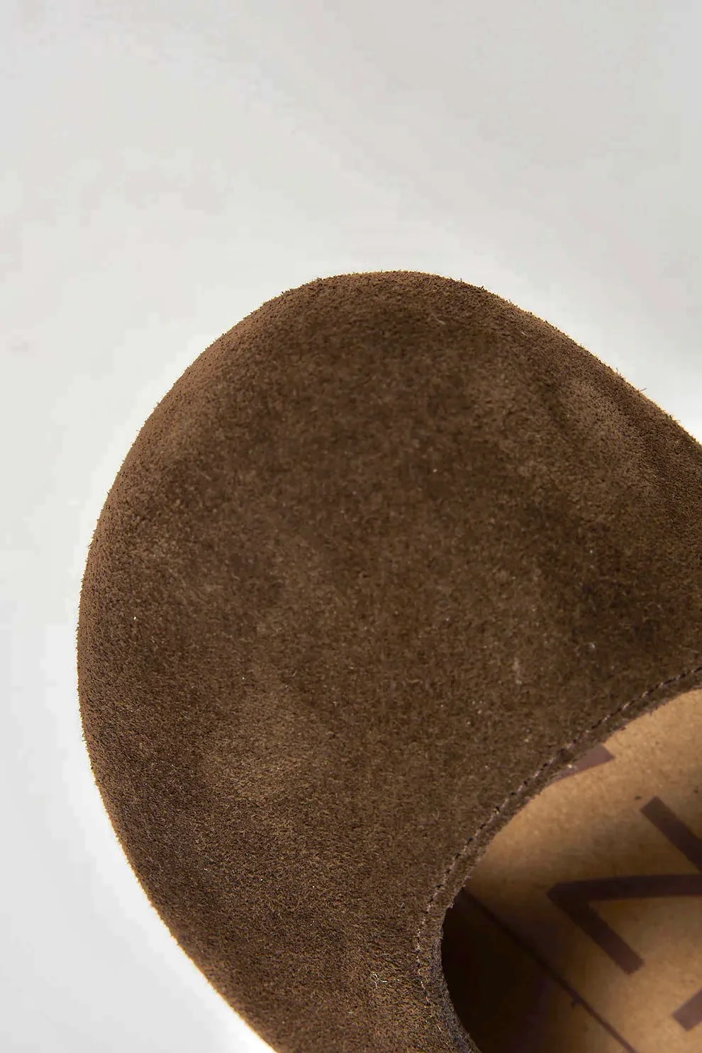 Laurel Brown - Image 9
