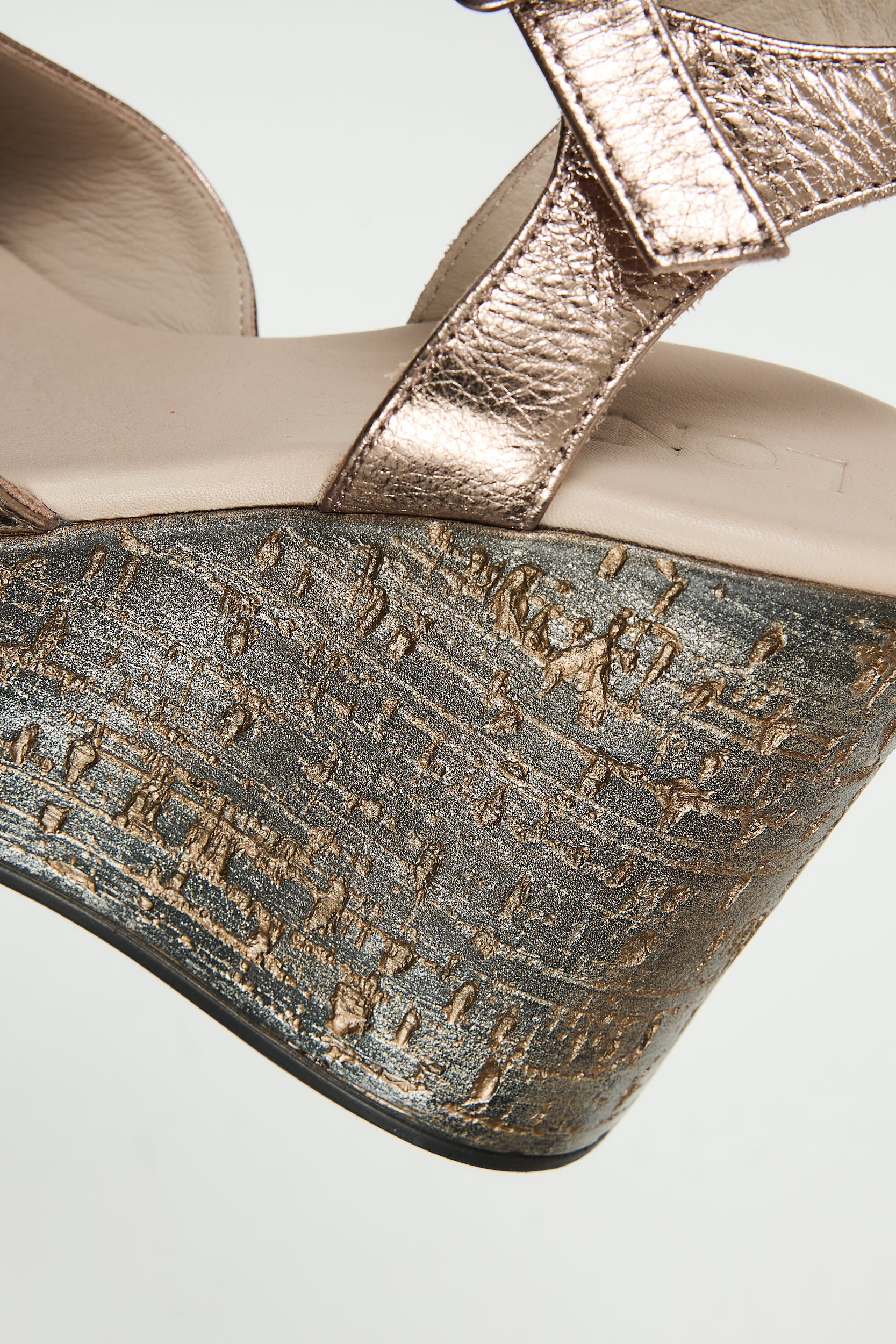 Lenore Bronze - Image 11