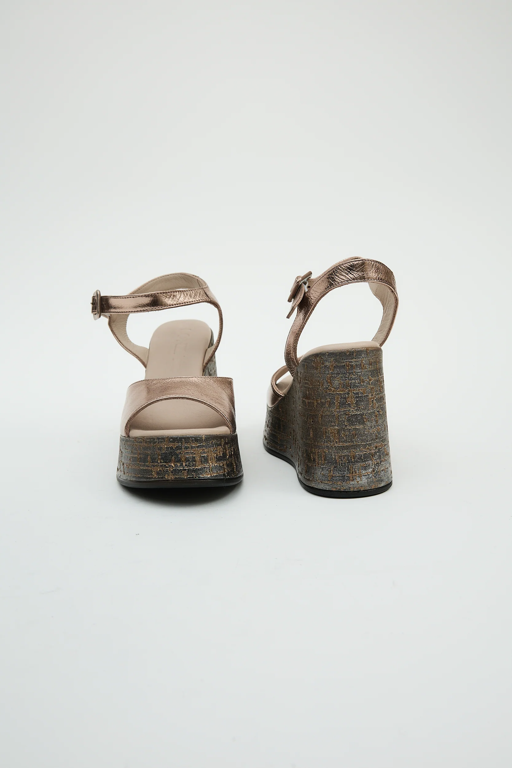 Lenore Bronze - Image 3