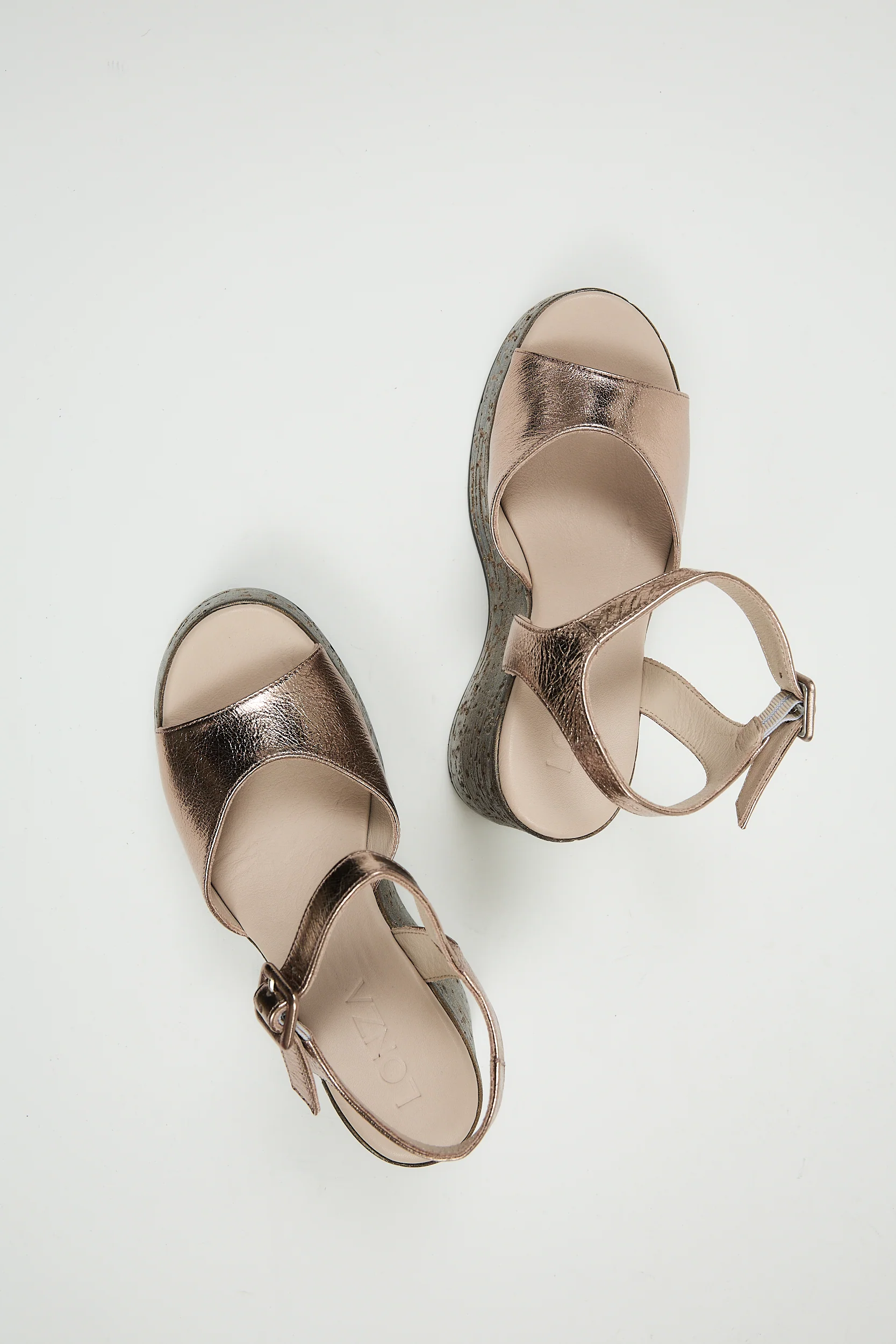 Lenore Bronze - Image 8