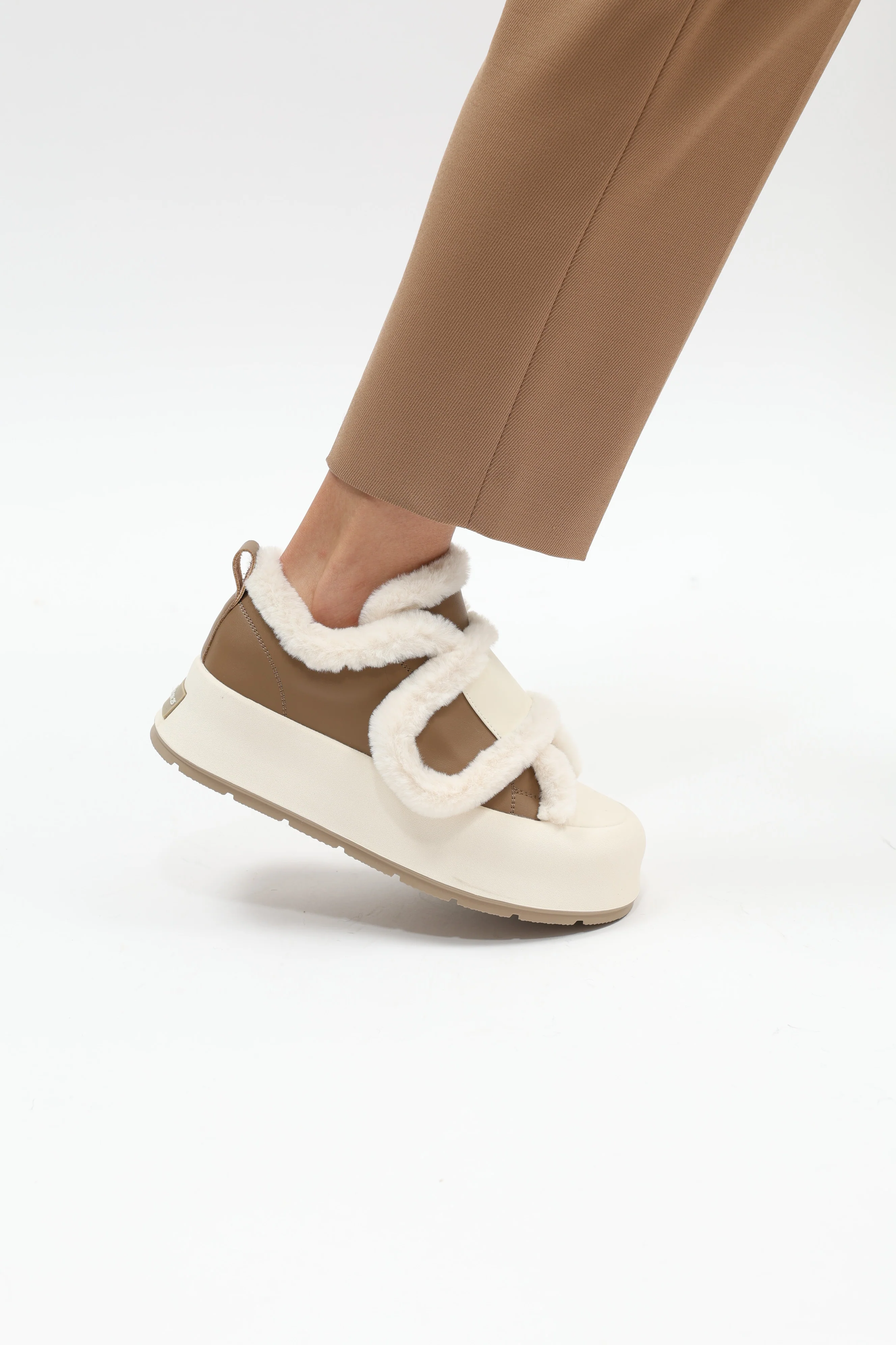 Leora Beige - Image 9