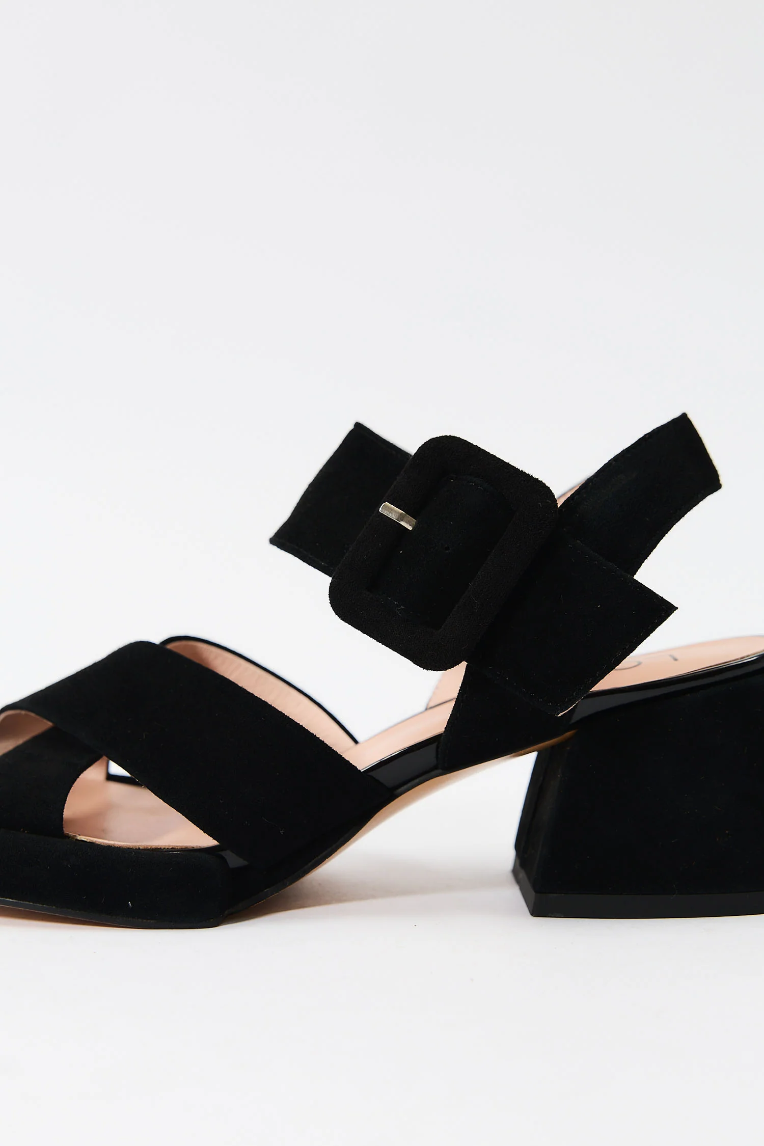 Leticia Black - Image 2