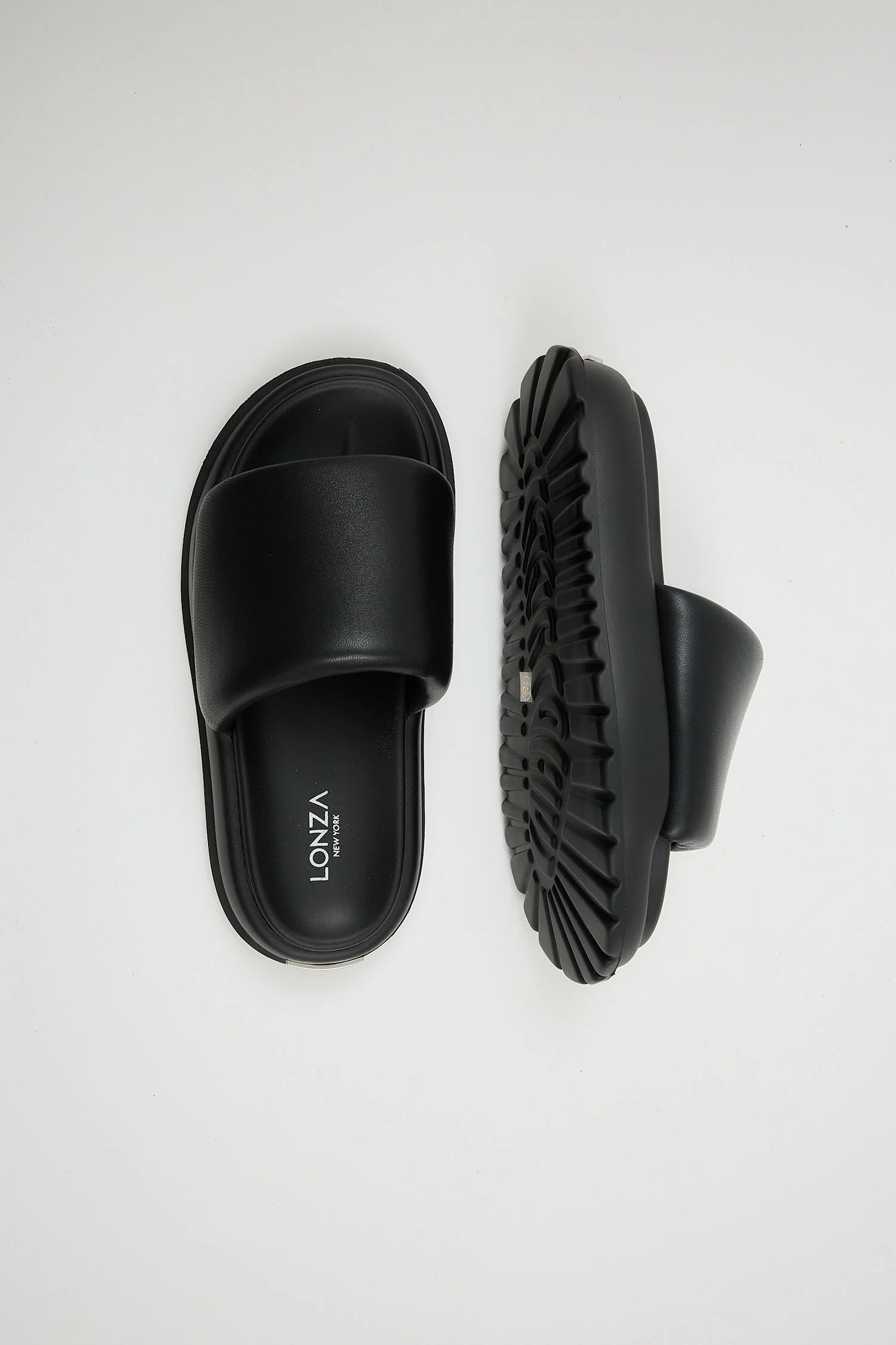 Lola Black - Image 11