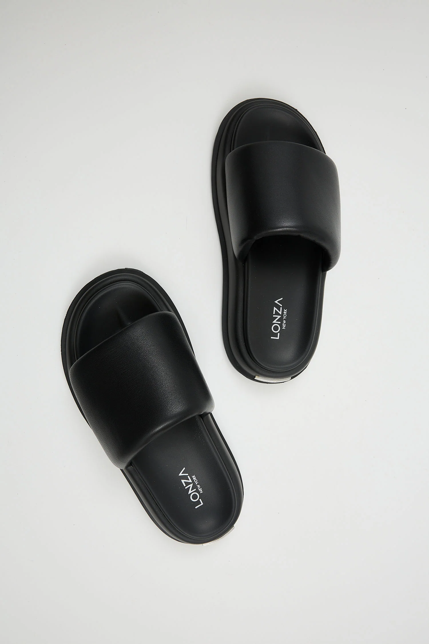 Lola Black - Image 12