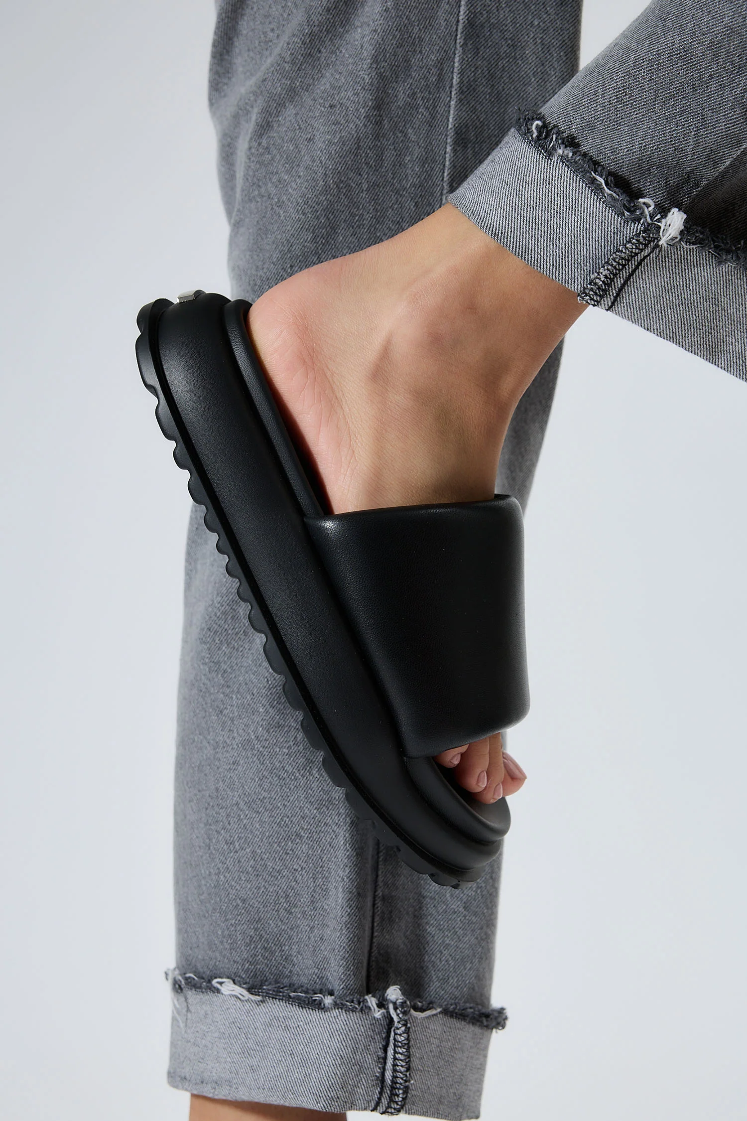 Lola Black - Image 5