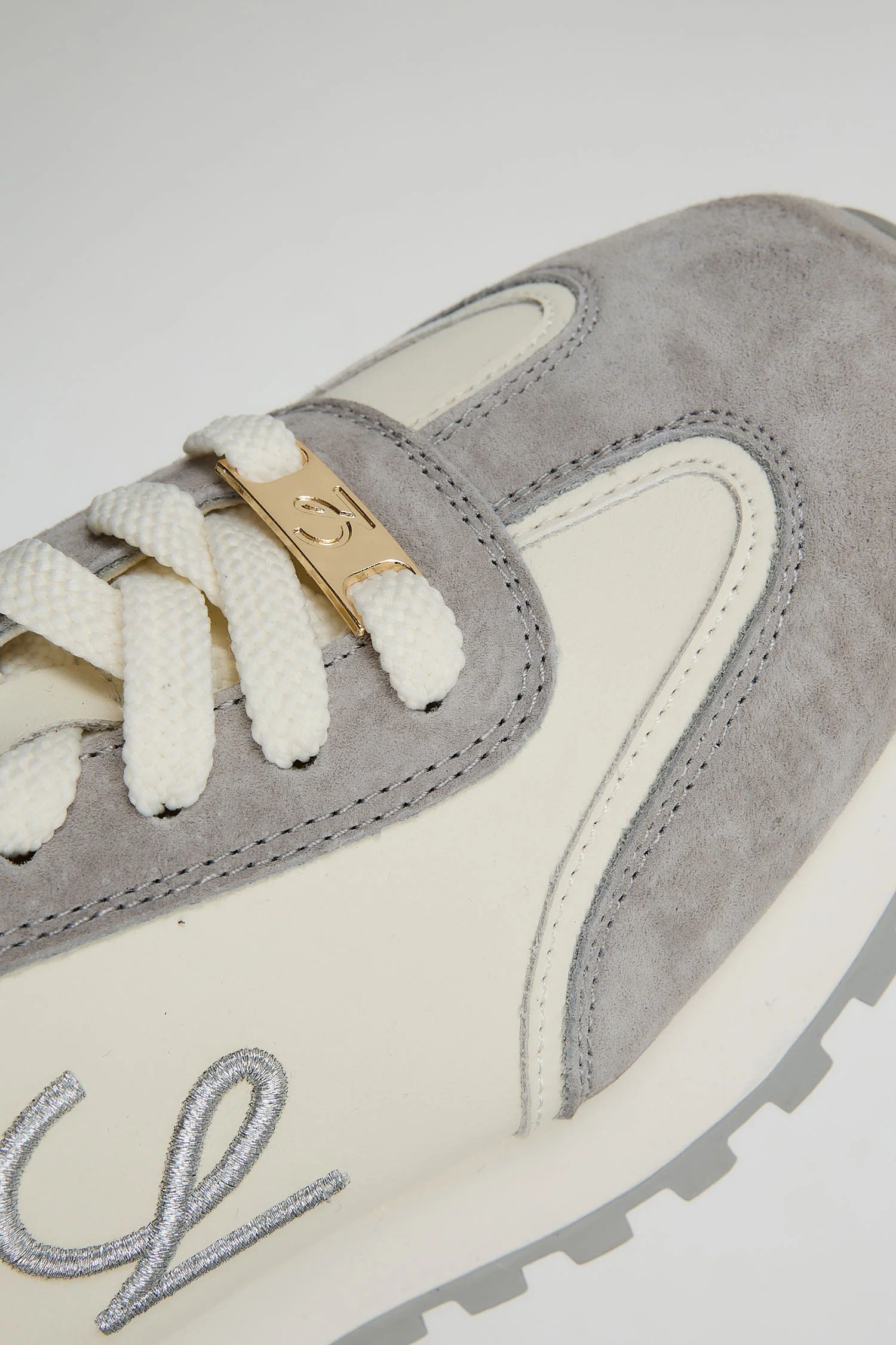 Lucania White - Image 7