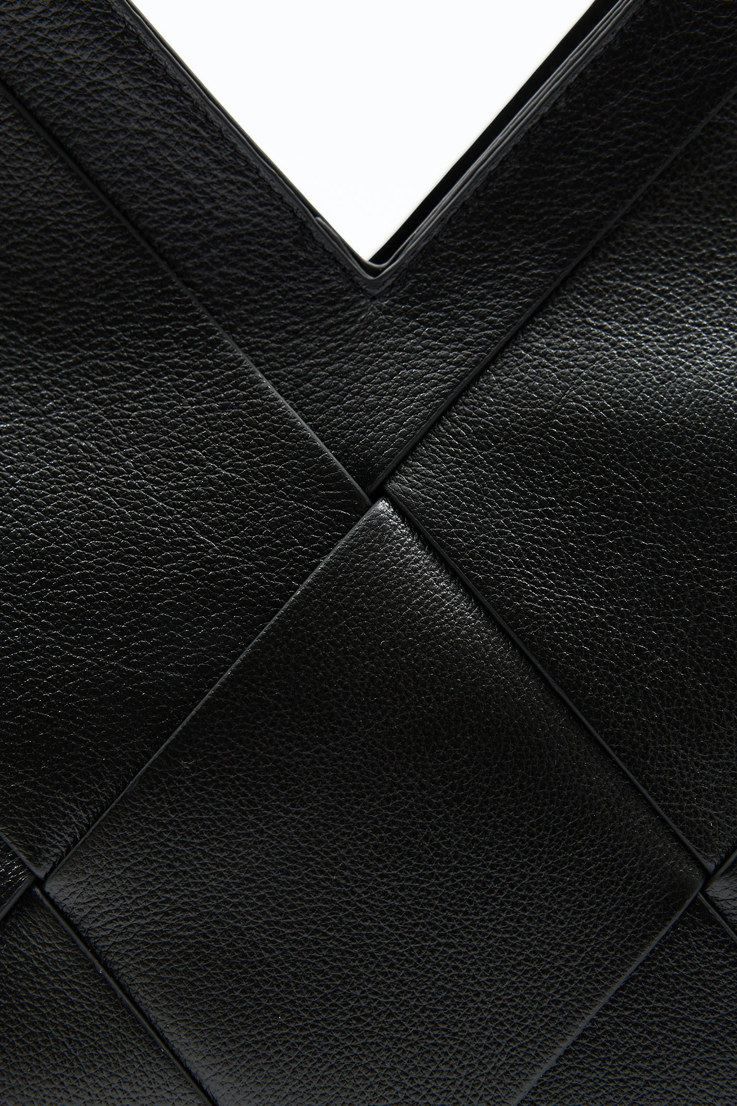 Lumina Black - Image 4
