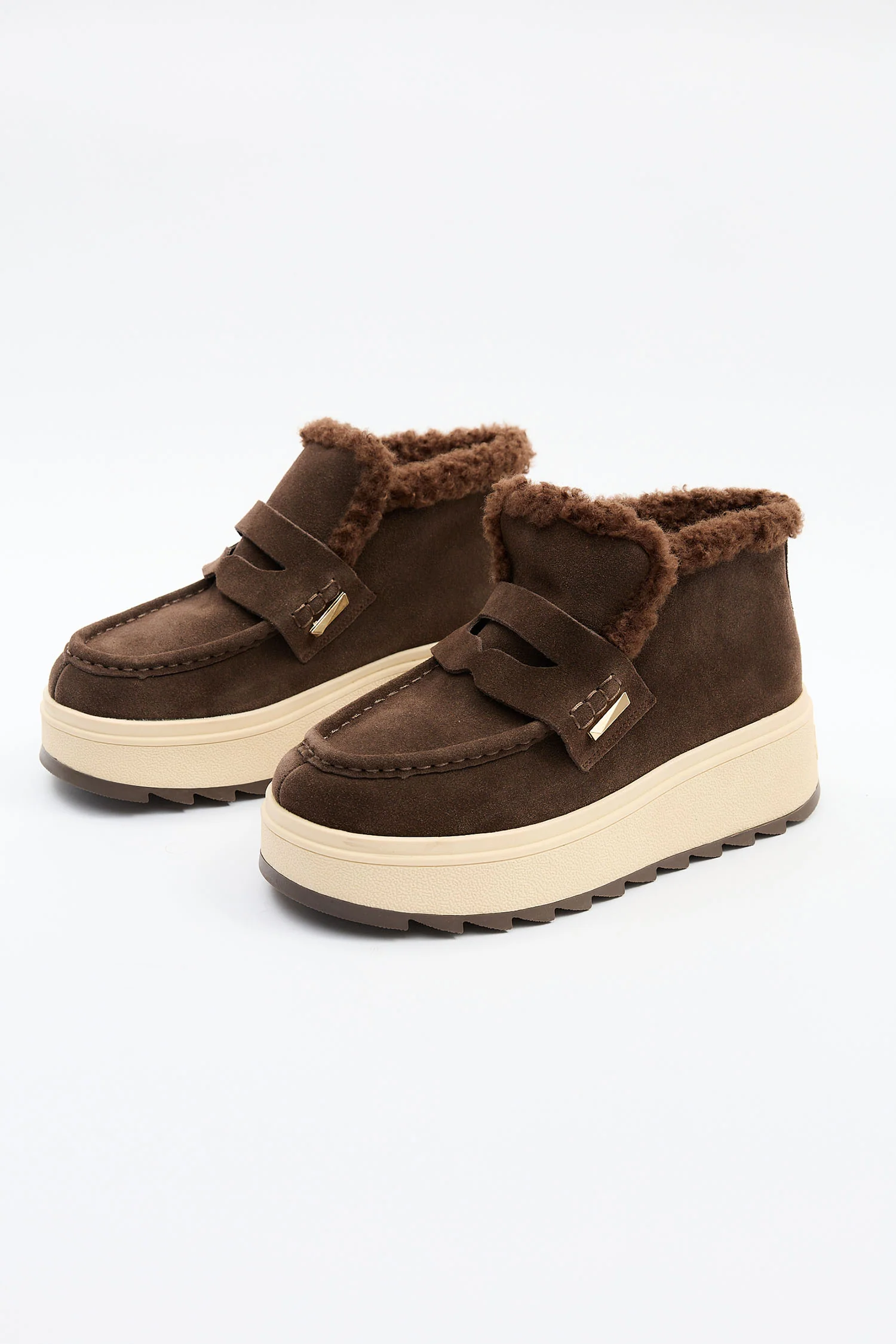 Lumira Brown - Image 3
