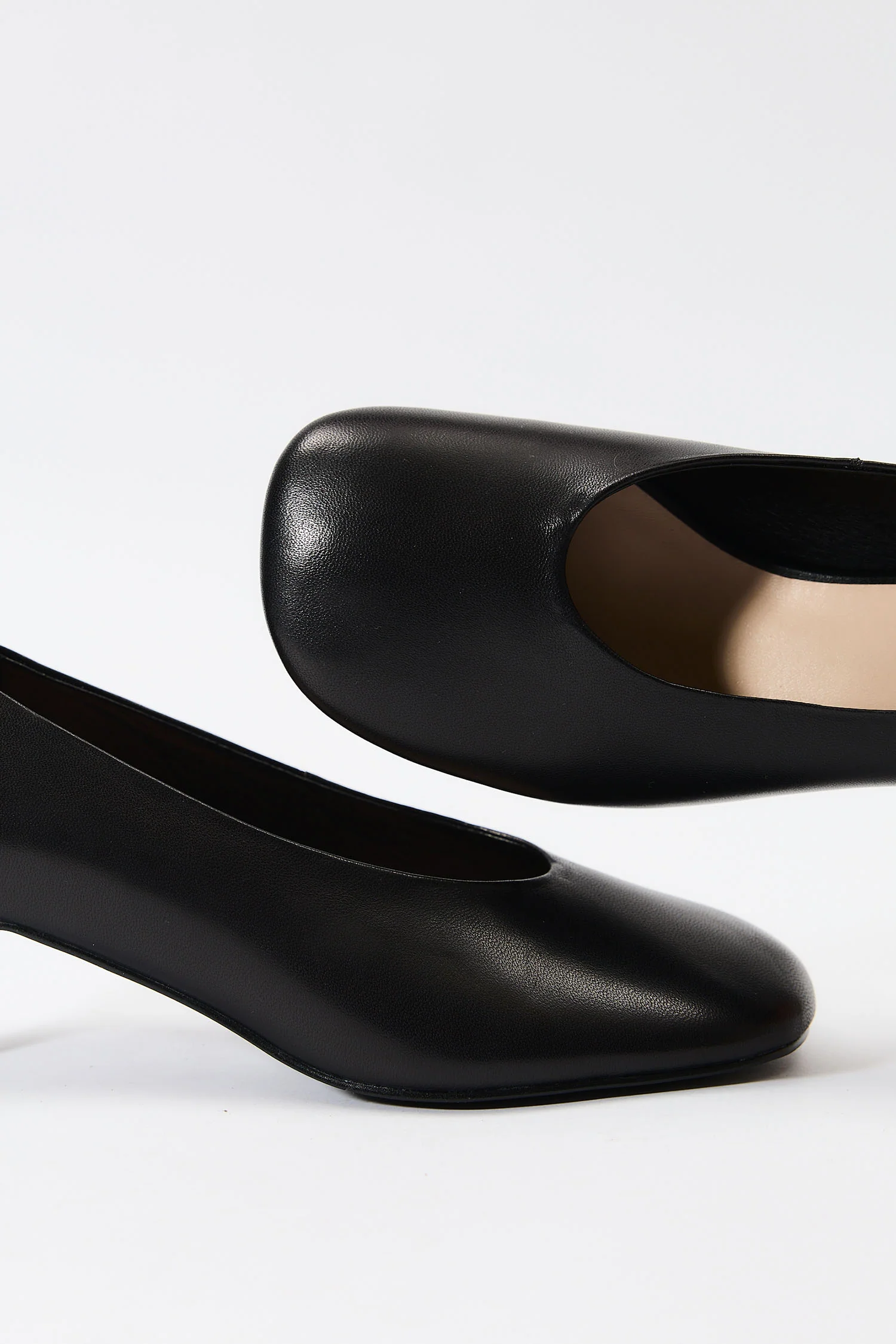 Madeline Black - Image 5
