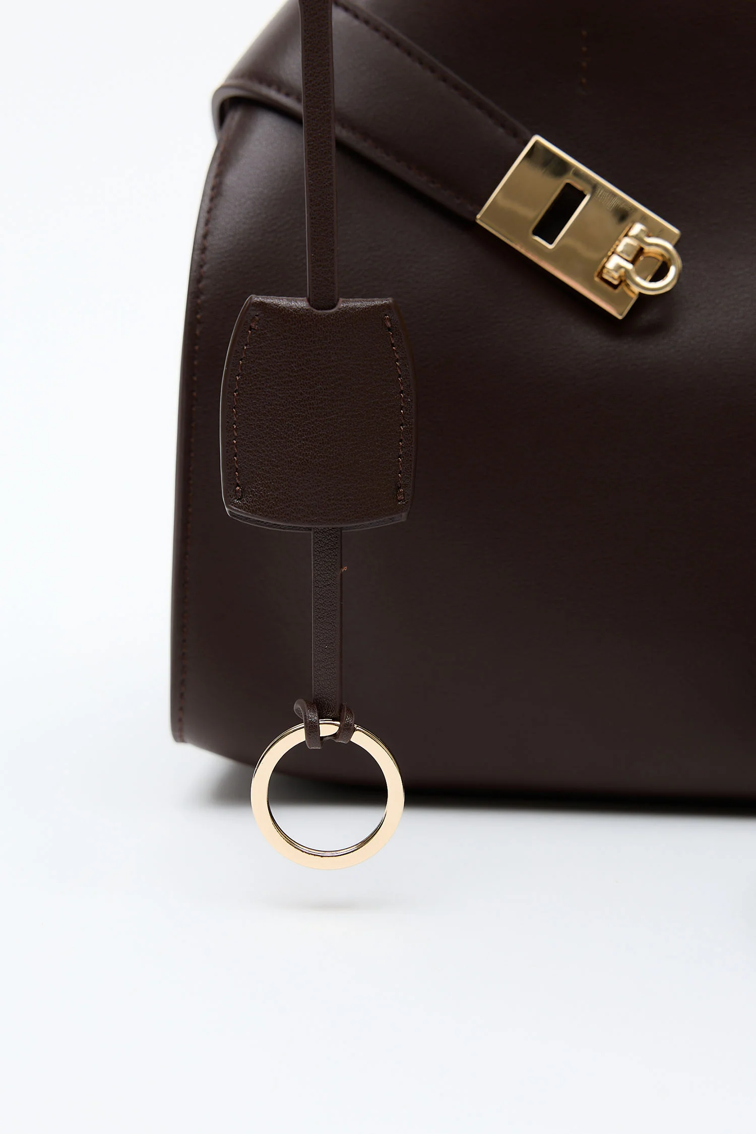 Maelle Brown - Image 15