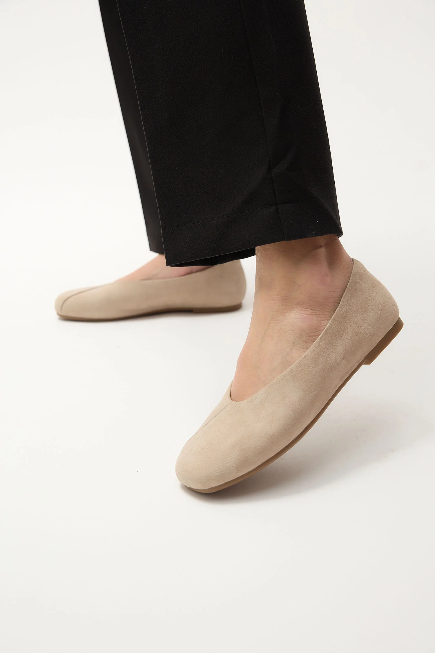Mavis Beige - Image 9
