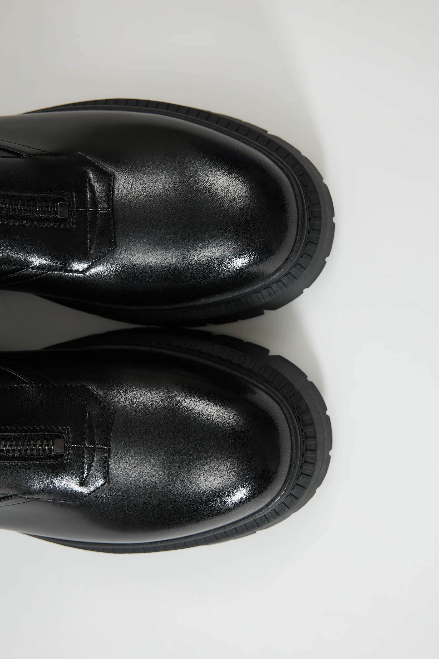 Metis Black - Image 7