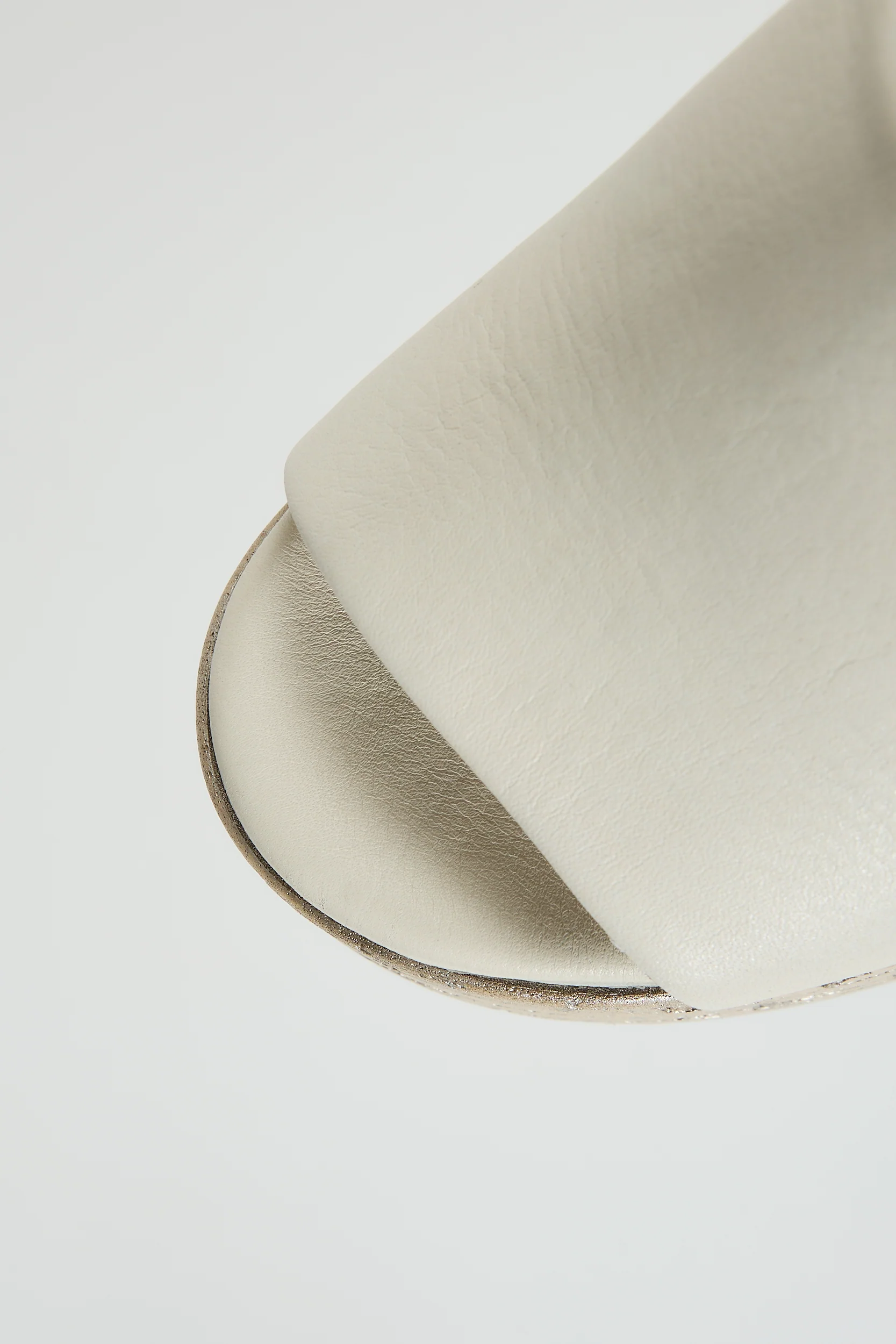 Mindy Beige - Image 8