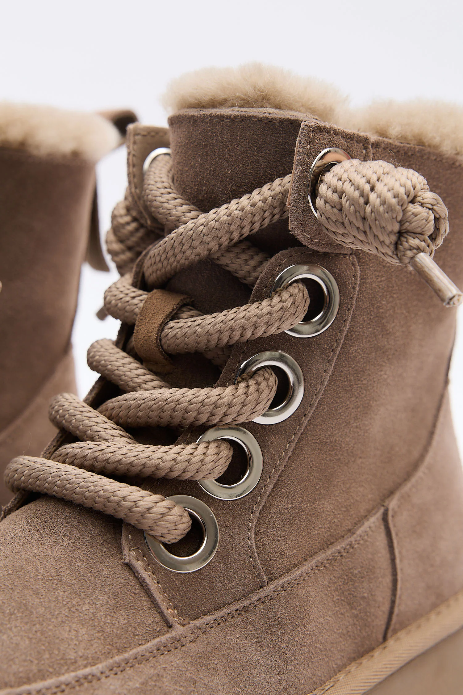 Mistelle Beige - Image 3