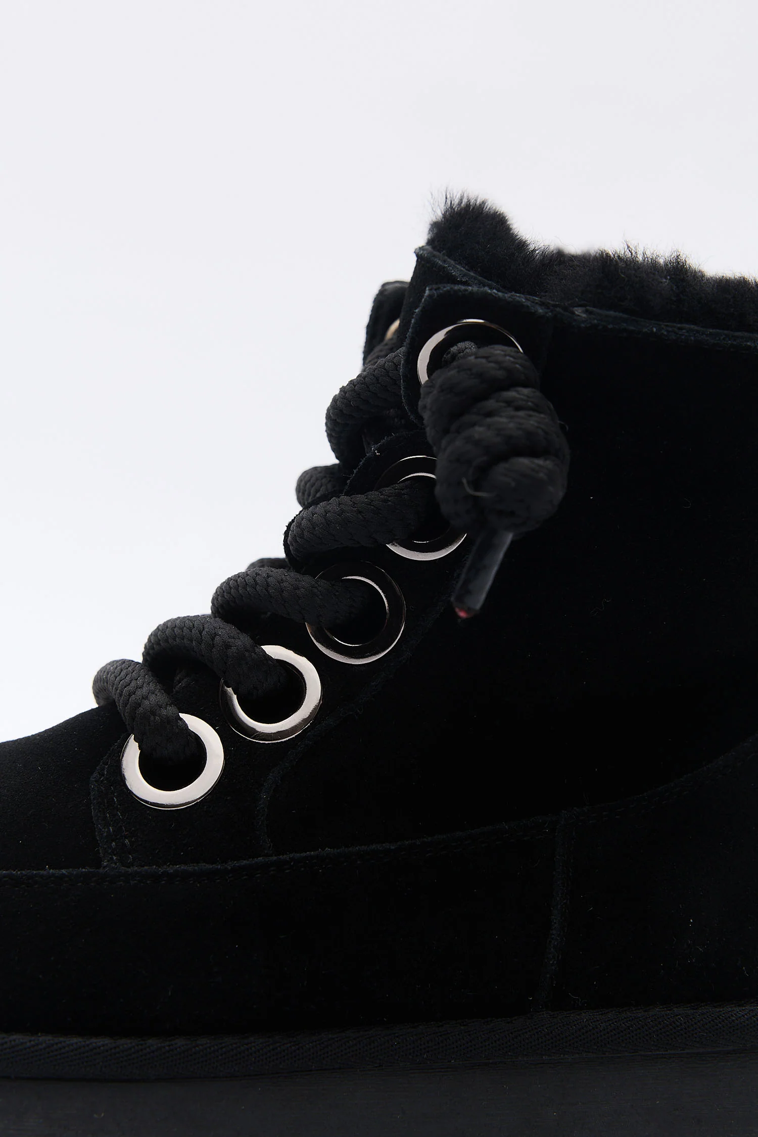 Mistelle Black - Image 2