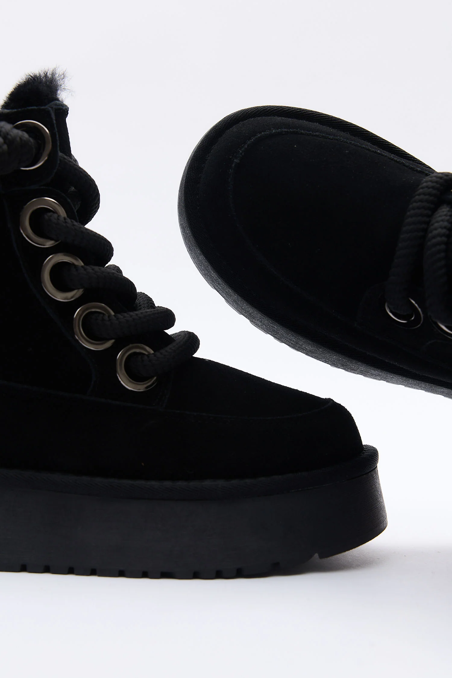 Mistelle Black - Image 5