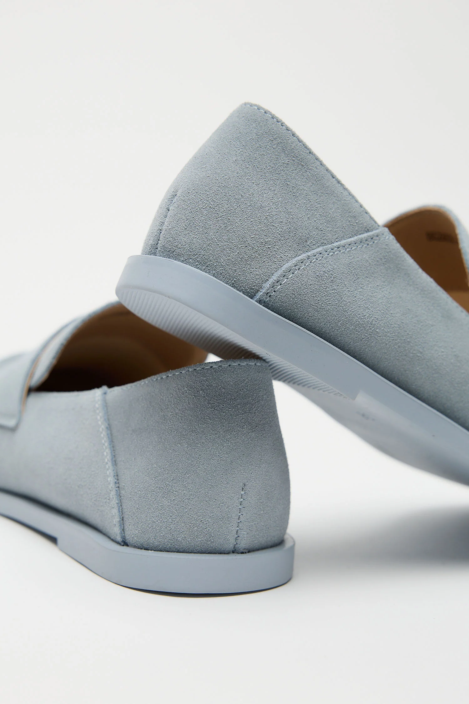 Moira Blue - Image 5
