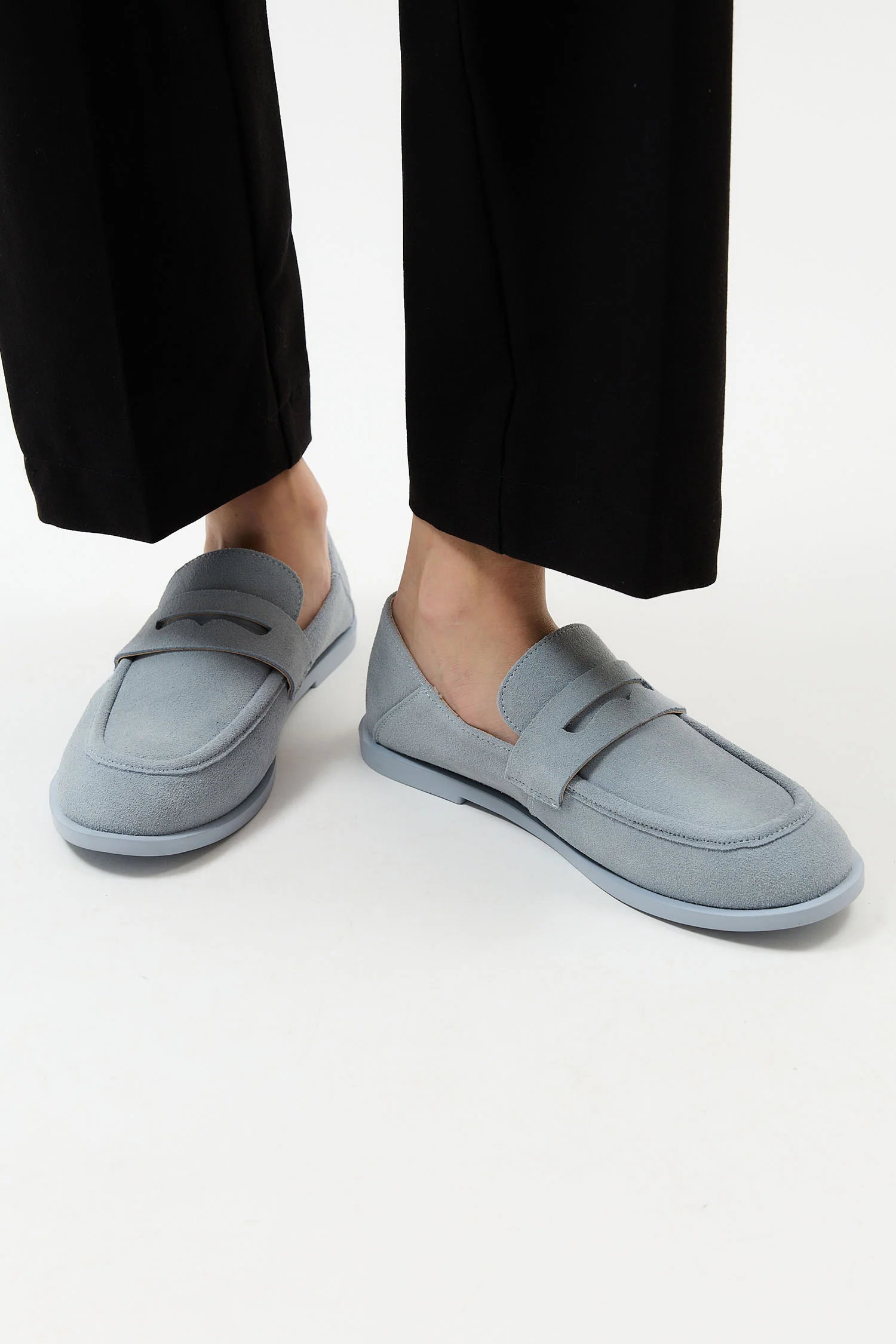 Moira Blue - Image 8