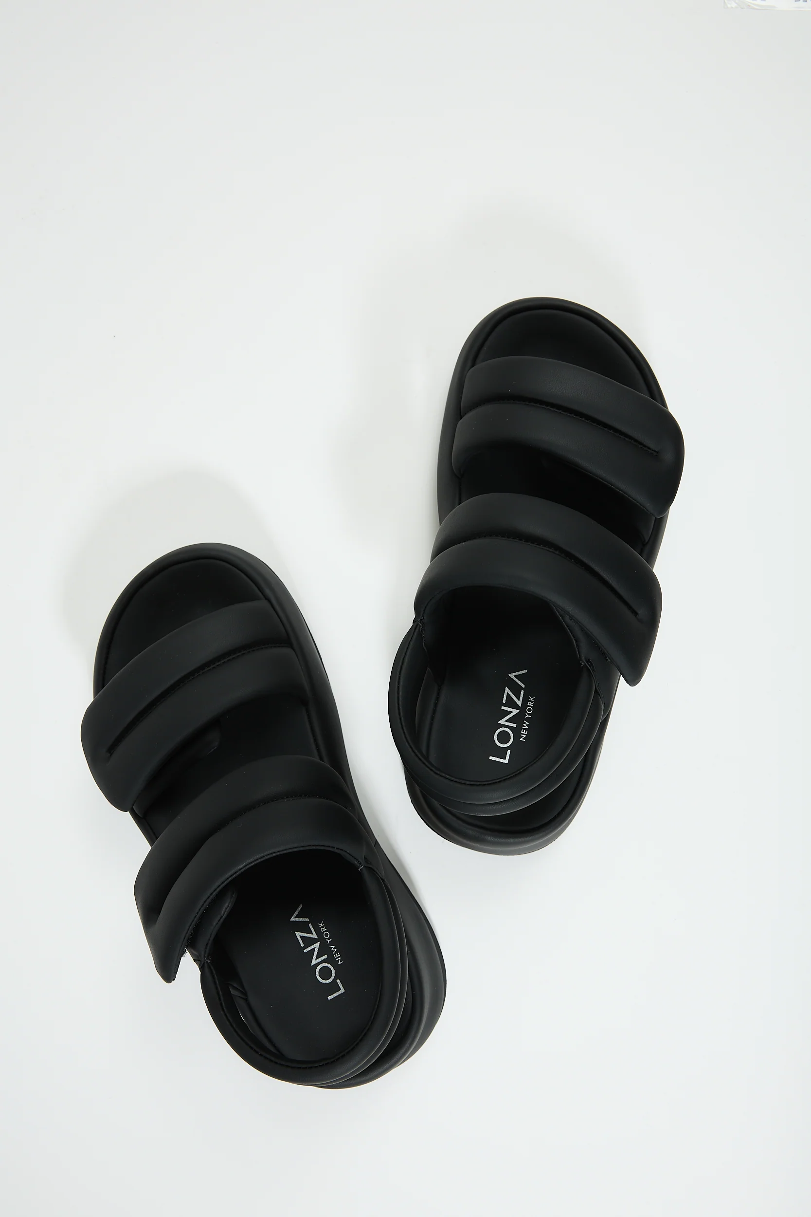 Niceole Black - Image 12
