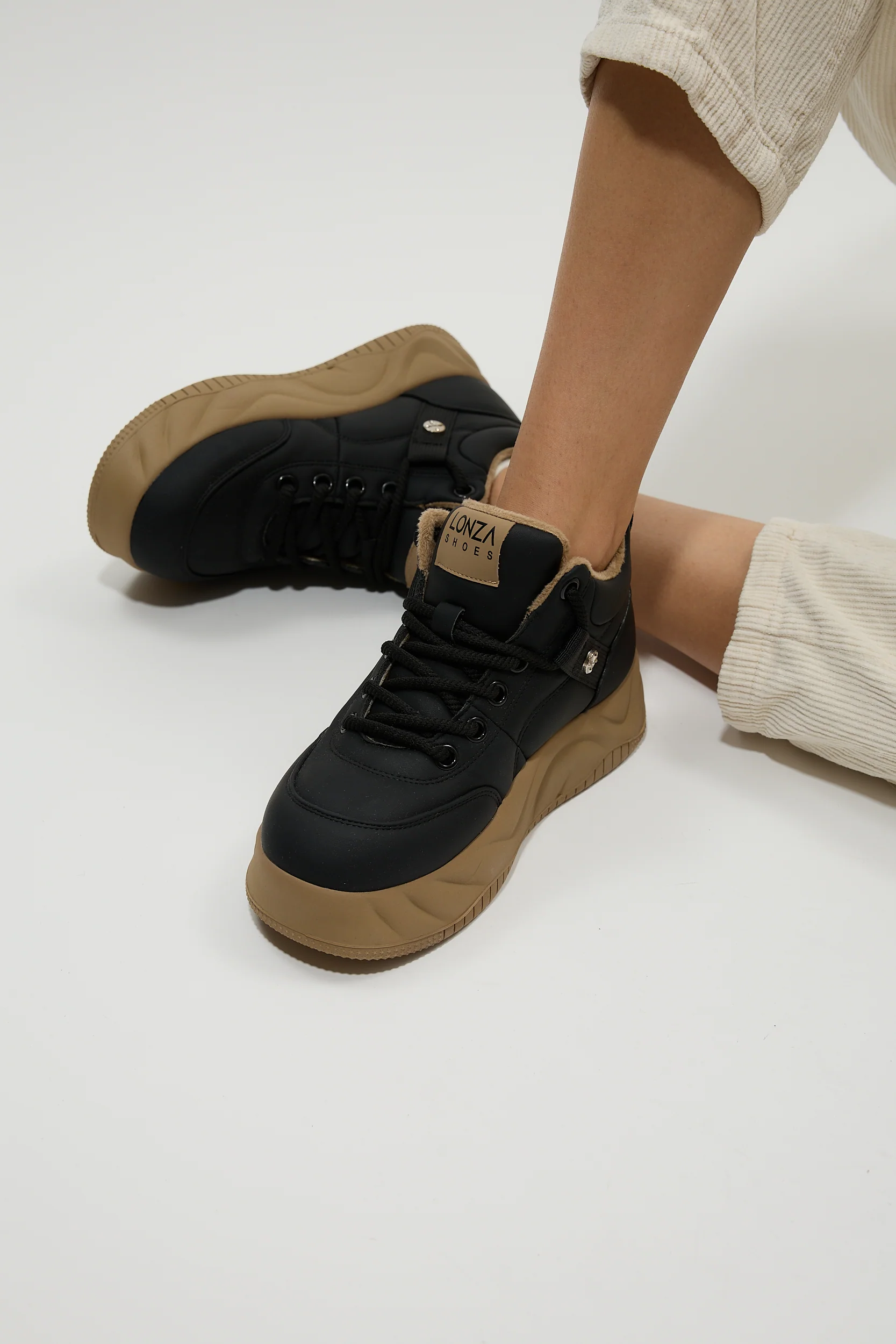 Obelia Black - Image 11
