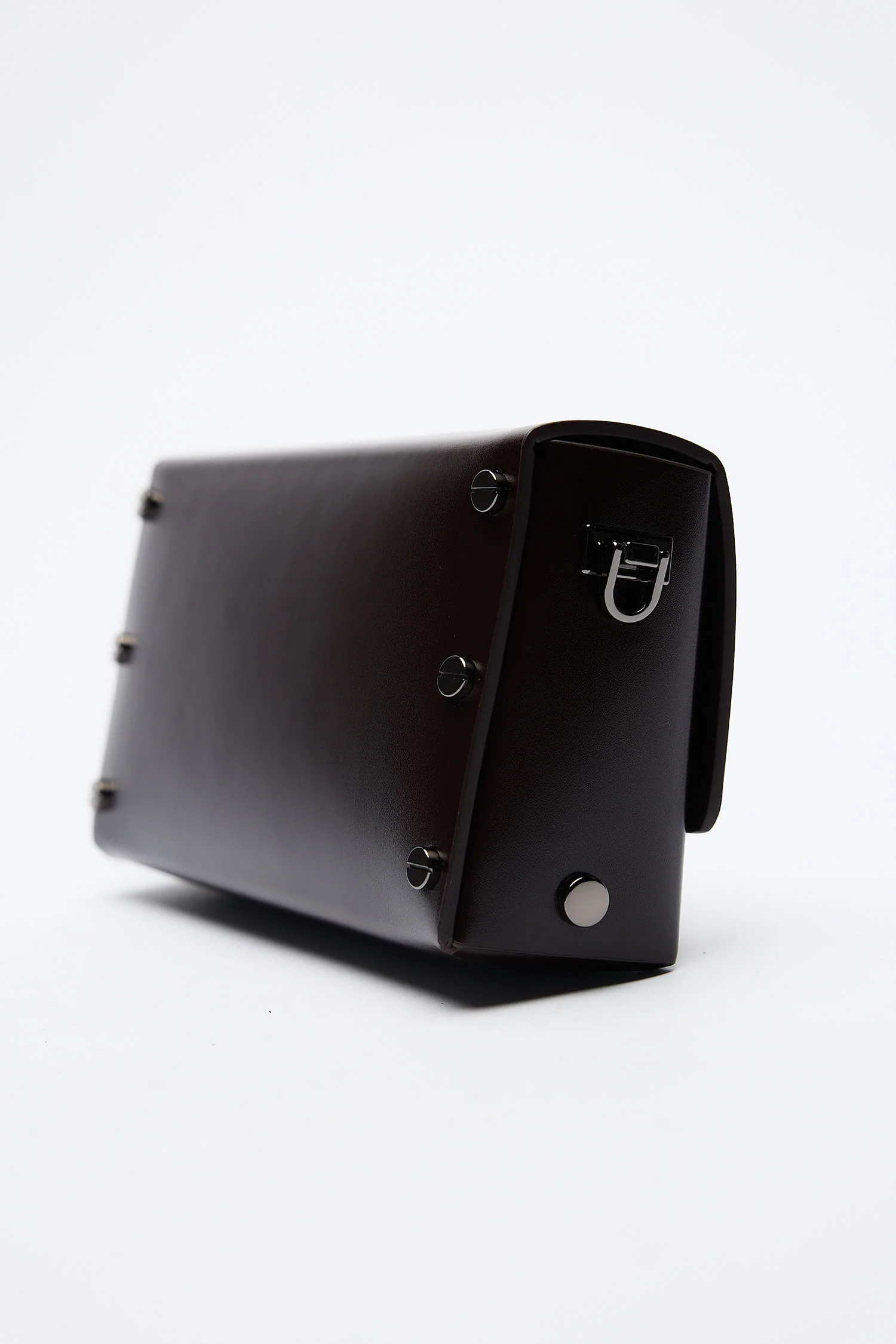 Olivi Brown - Image 2