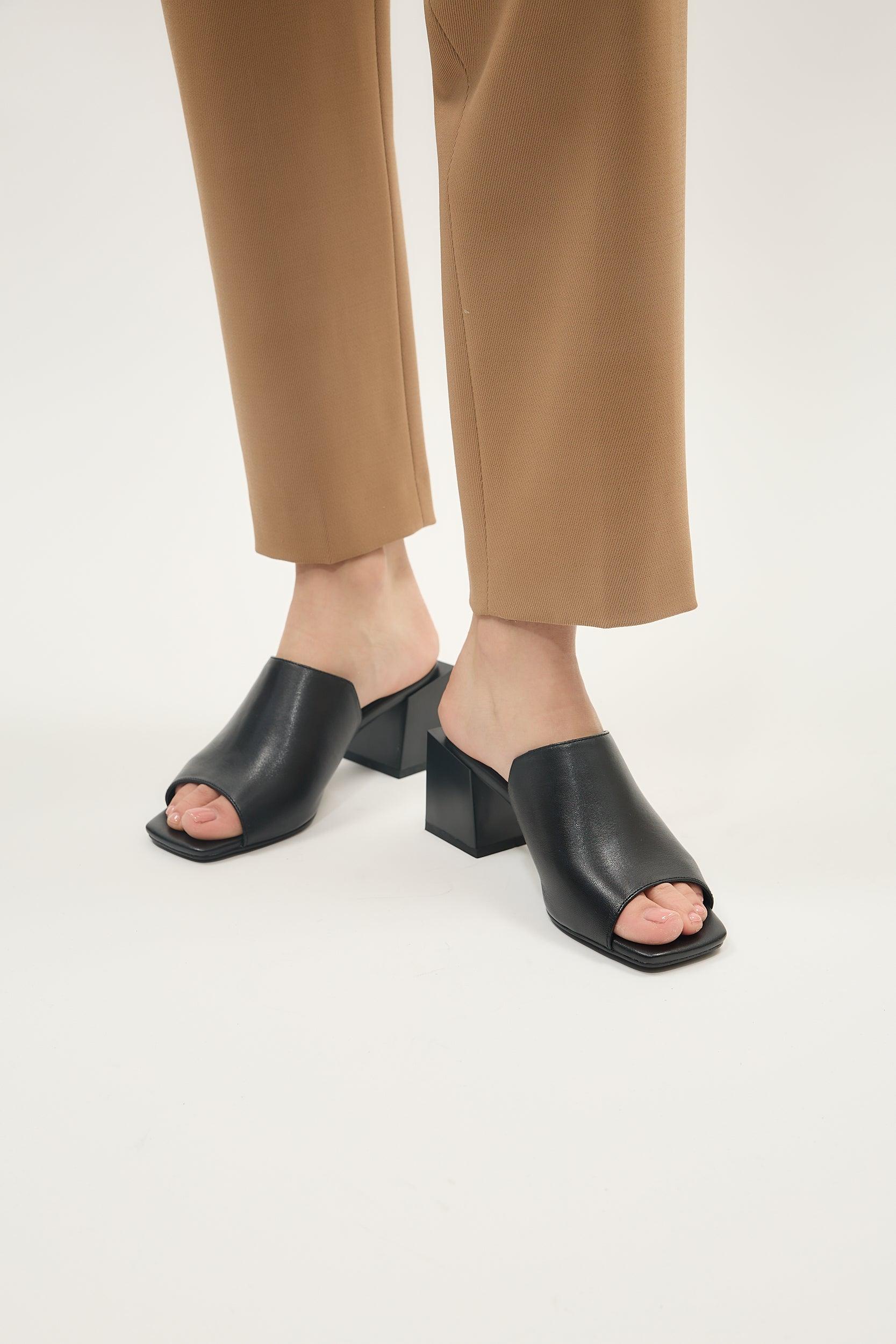 Paloma Black - Image 4