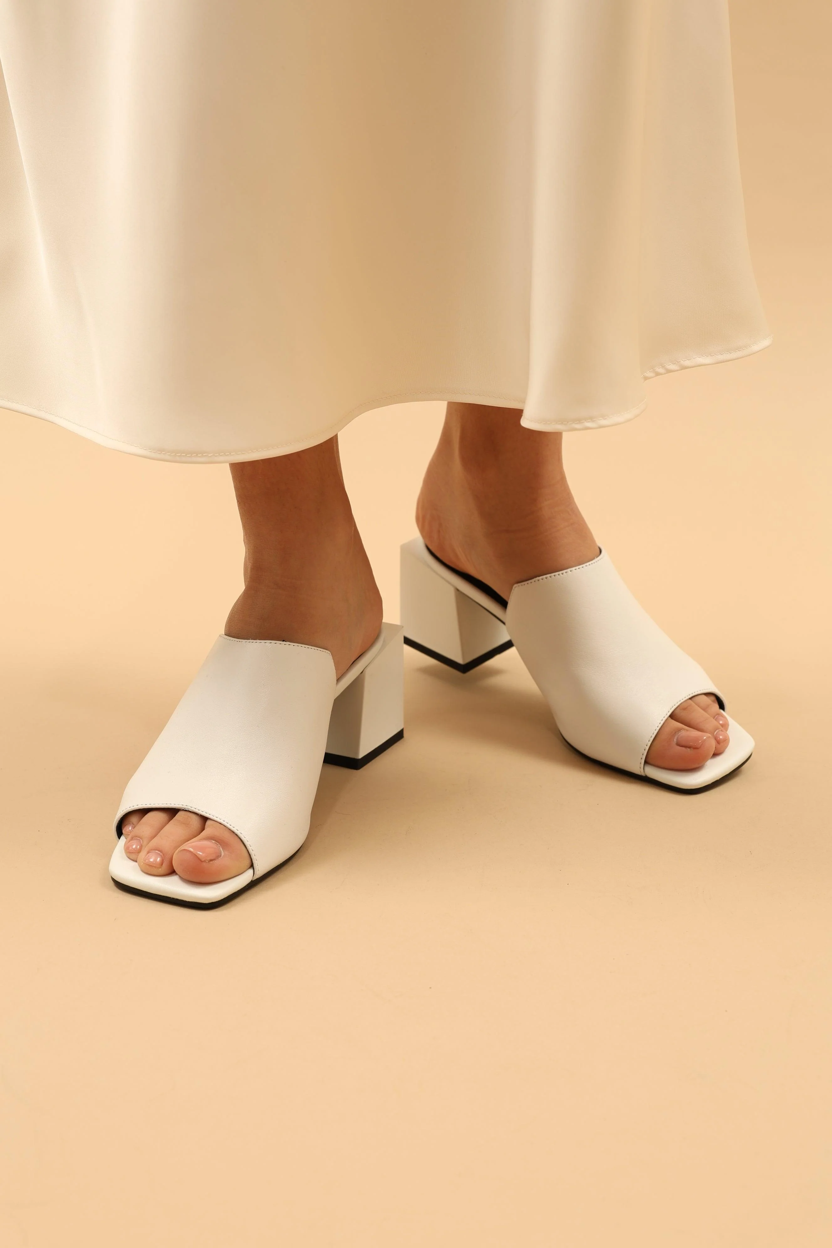 Paloma White - Image 7