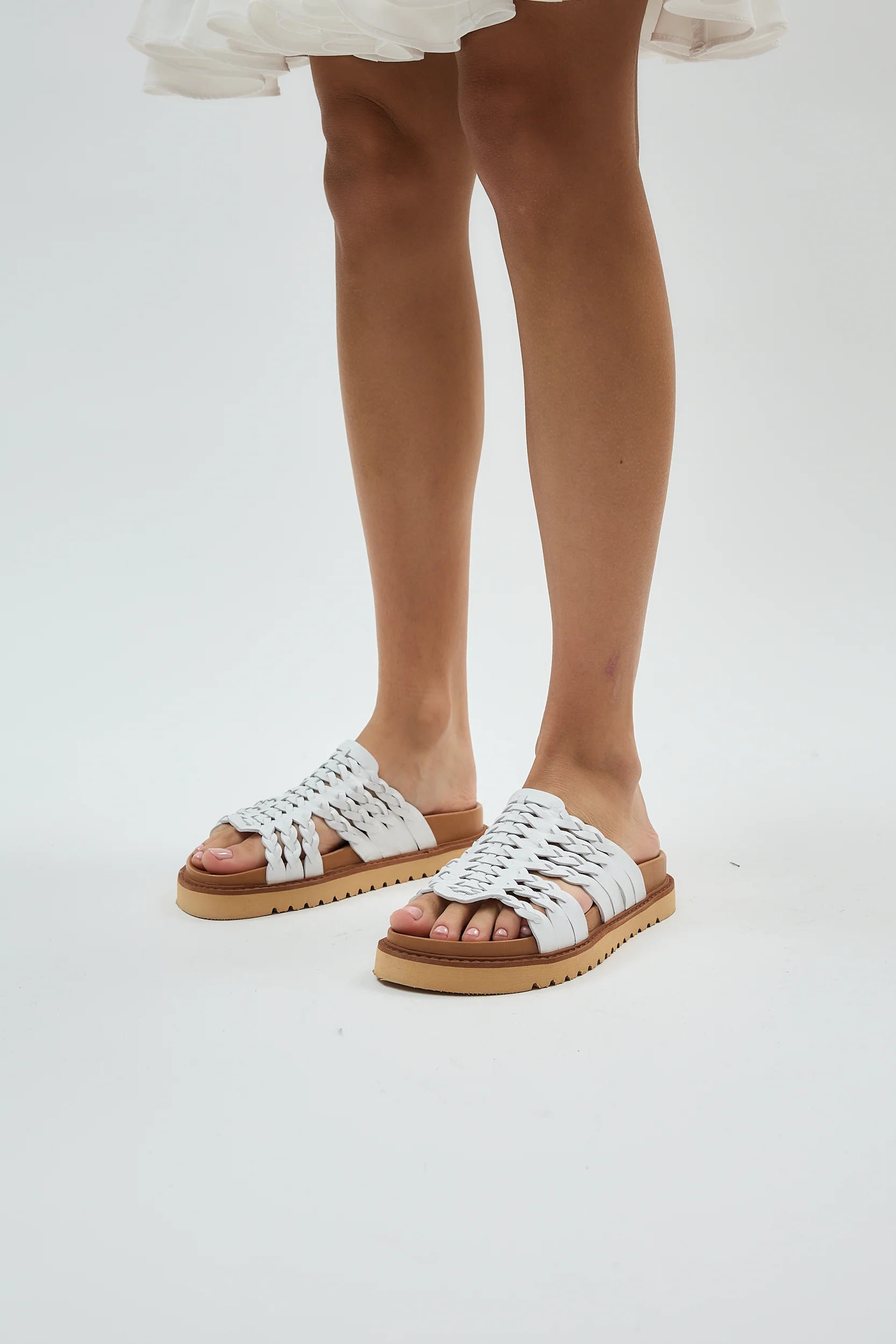 Petra White - Image 13