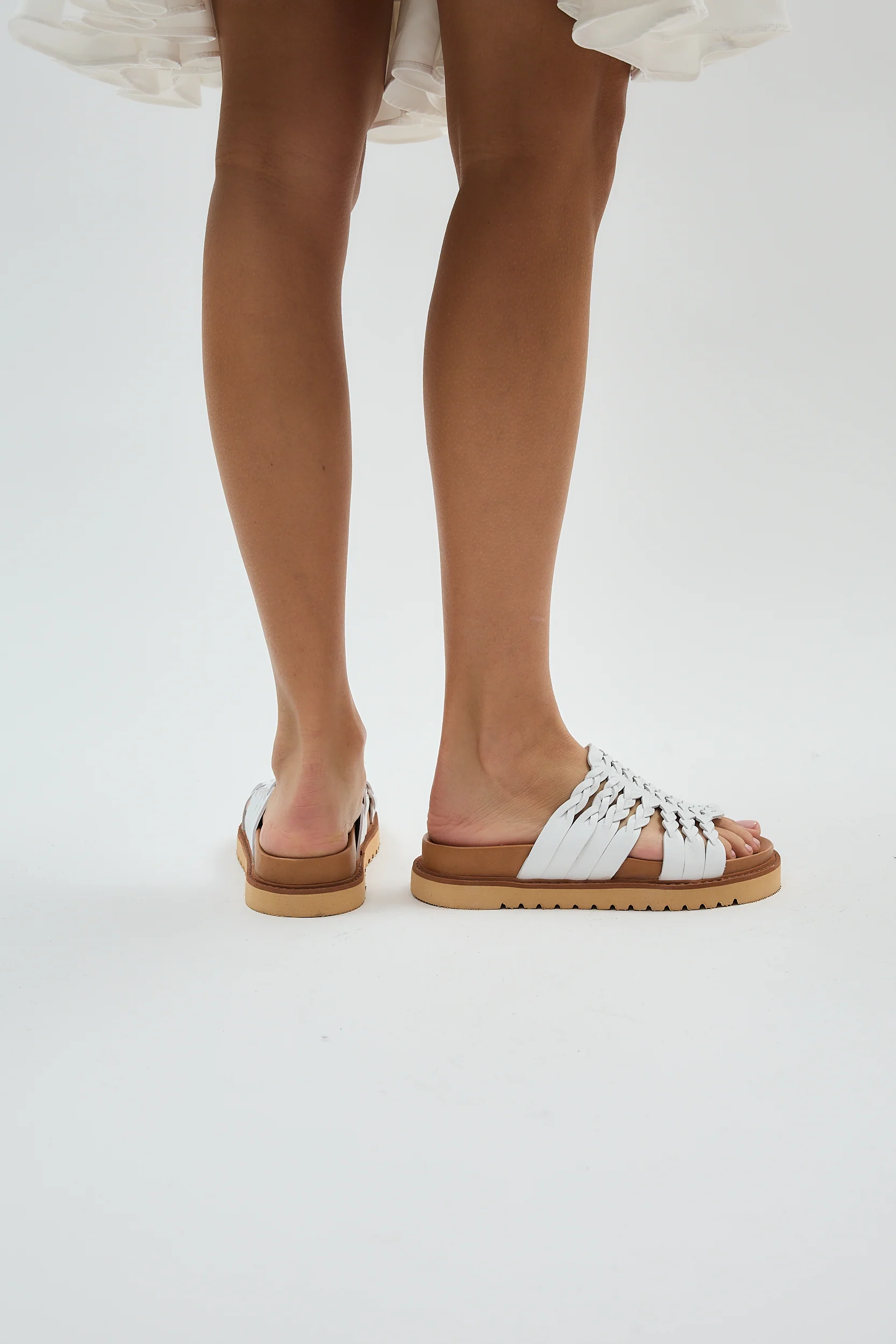Petra White - Image 16