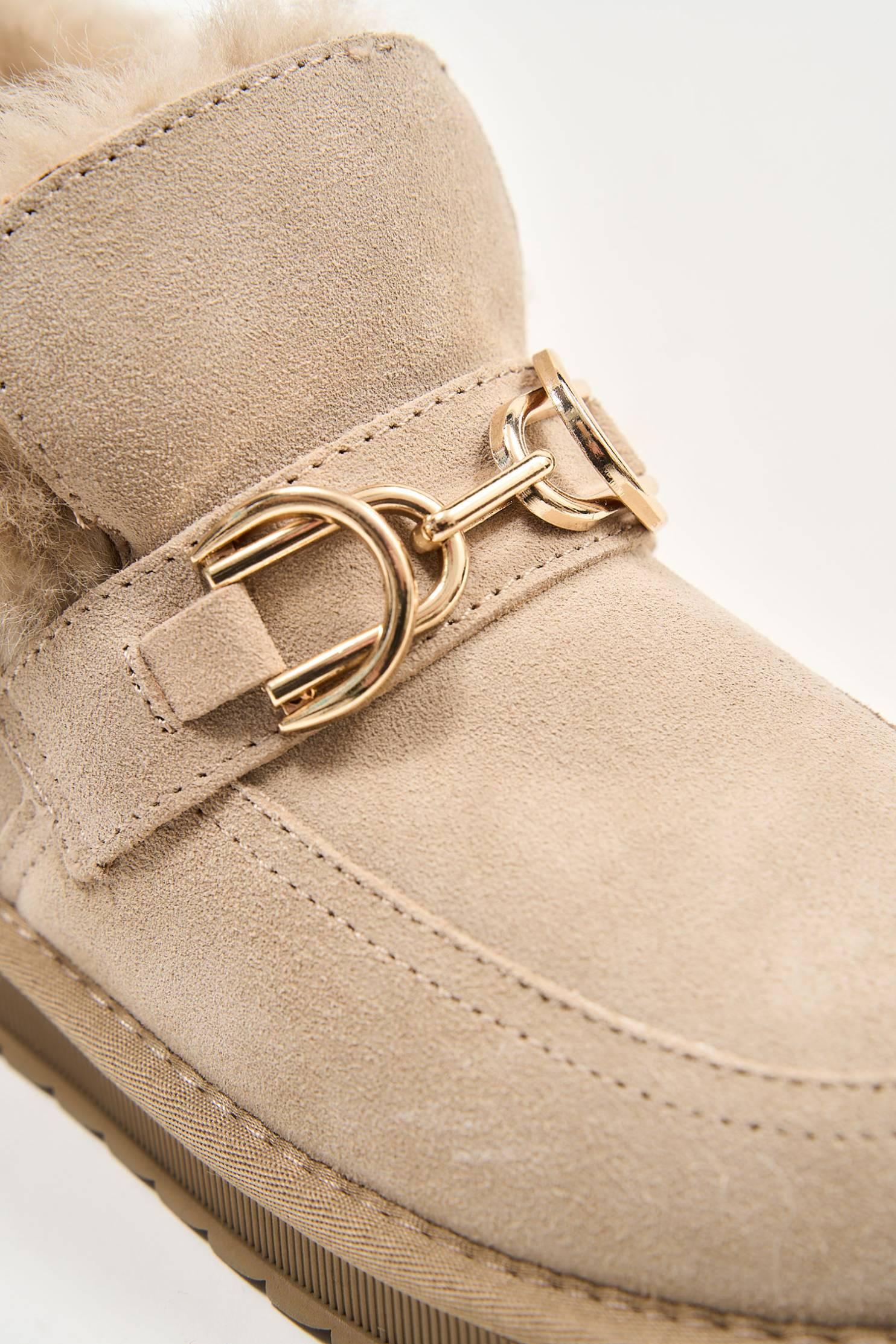 Puff Buckle Beige - Image 8