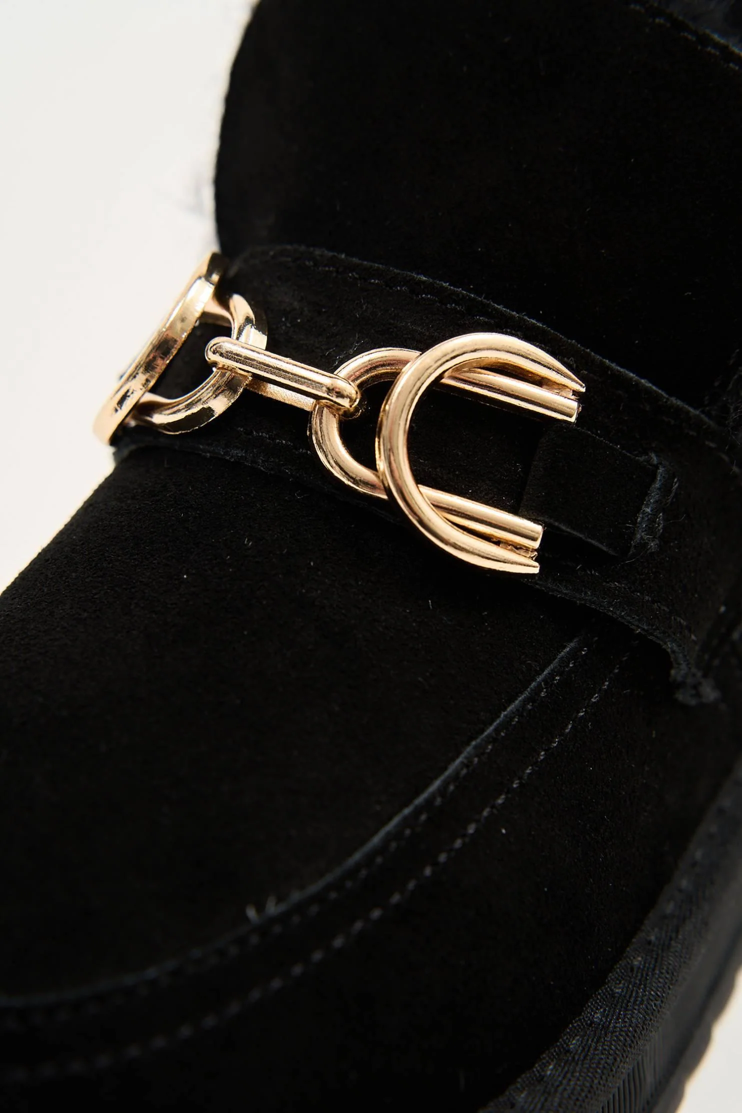 Puff Buckle Black - Image 8