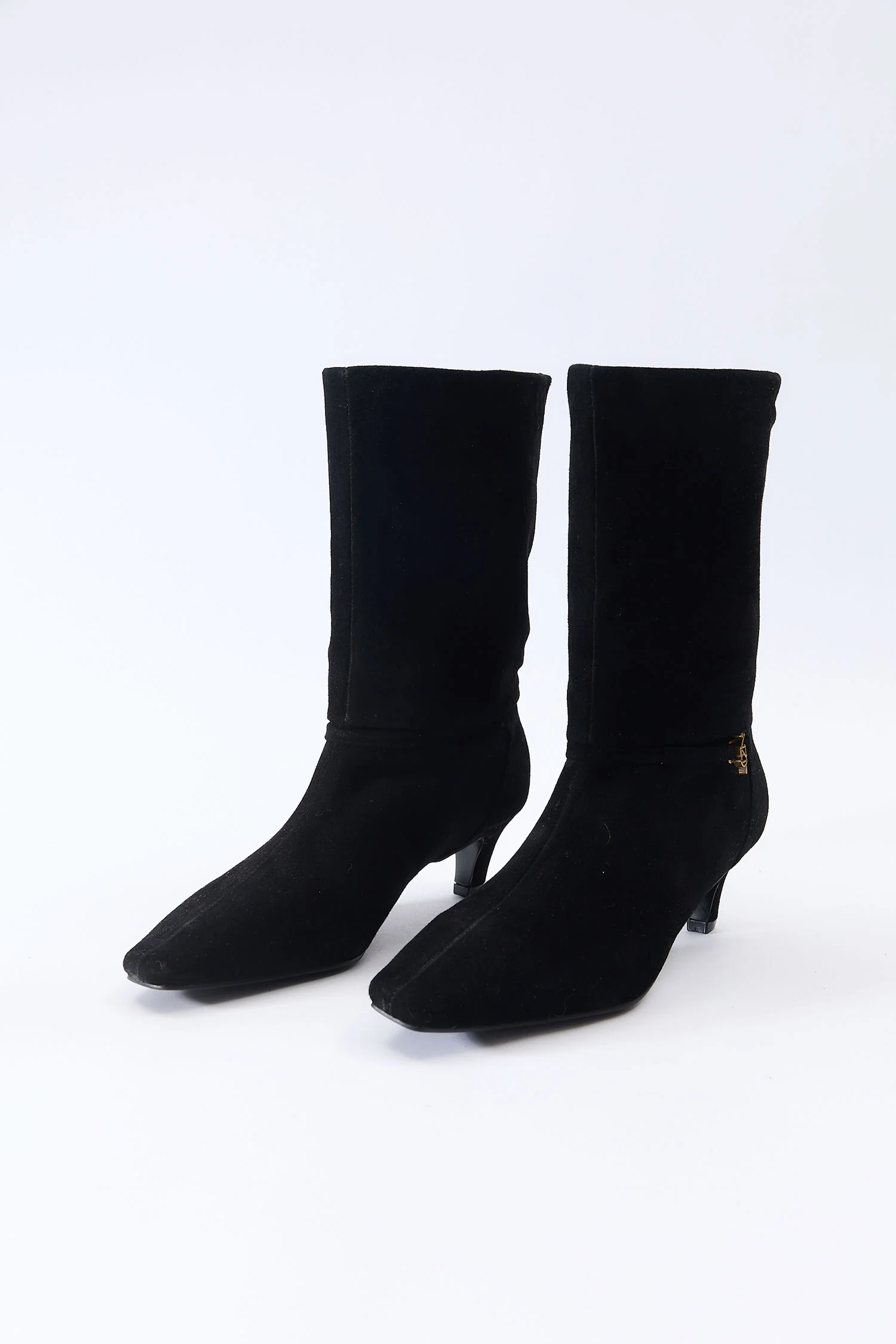 Ramaris Black - Image 2