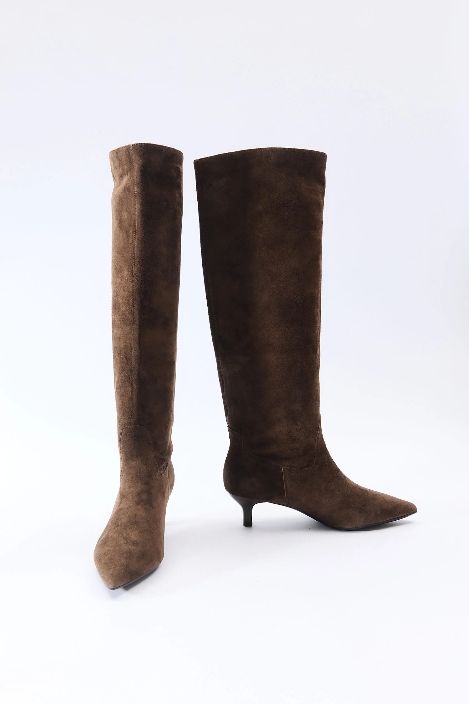 Rasile Brown - Image 5