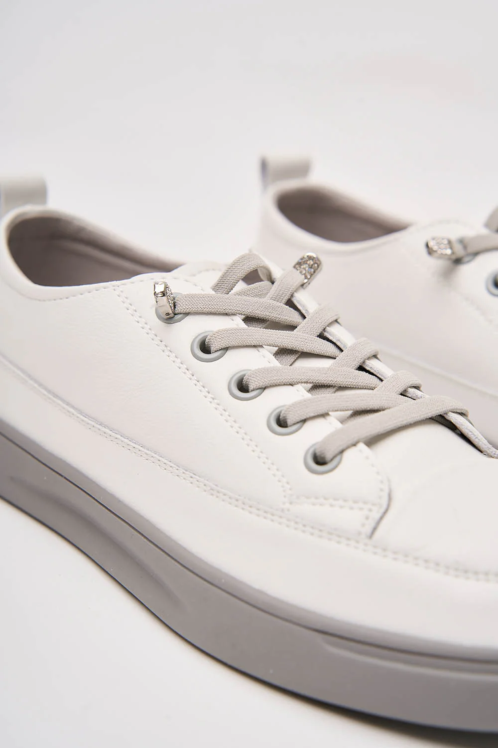 Rocco White - Image 4