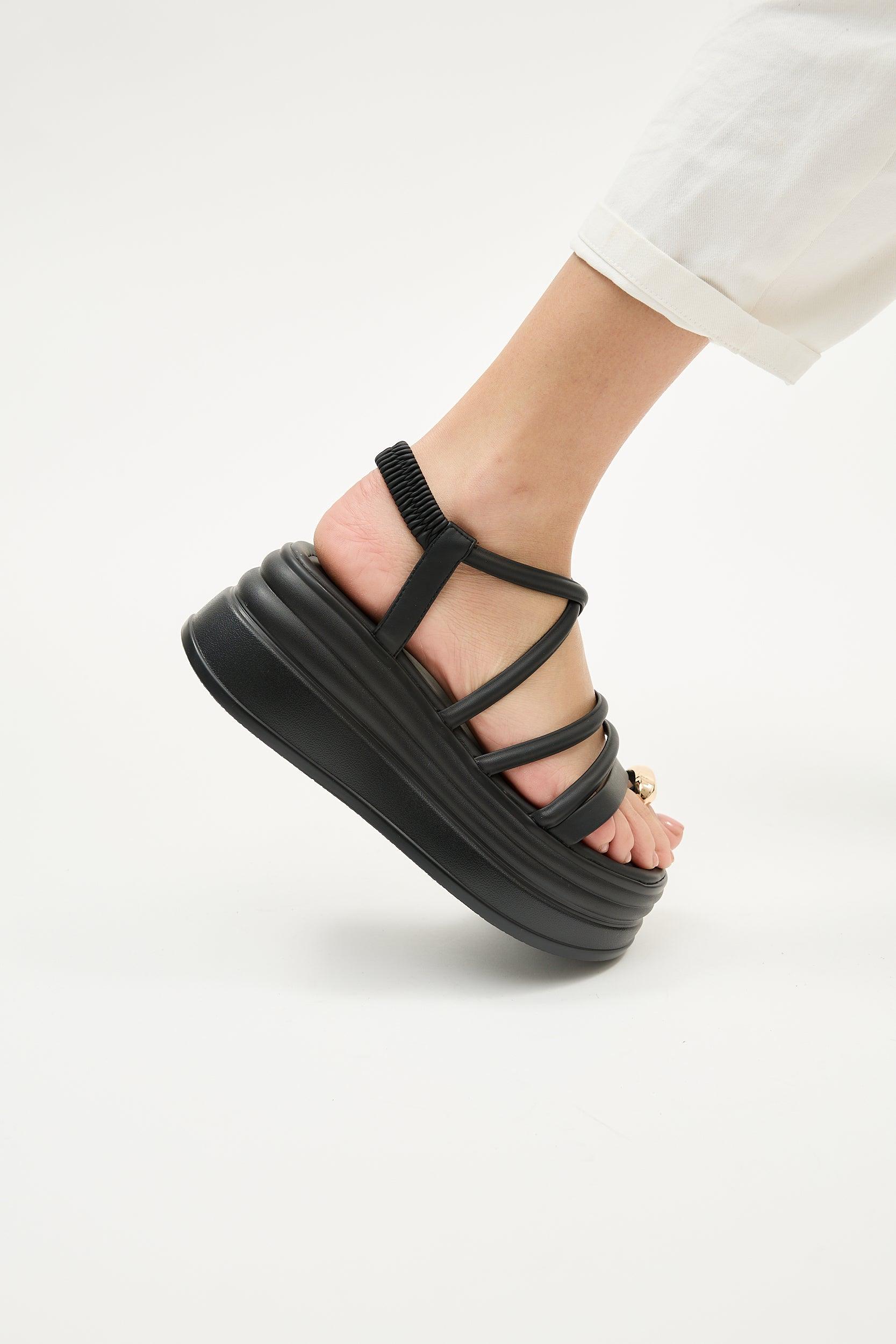 Rosa Black - Image 5