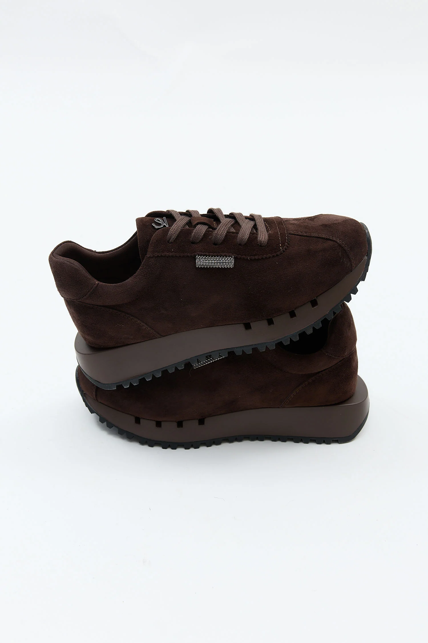 Roswyn Brown - Image 3