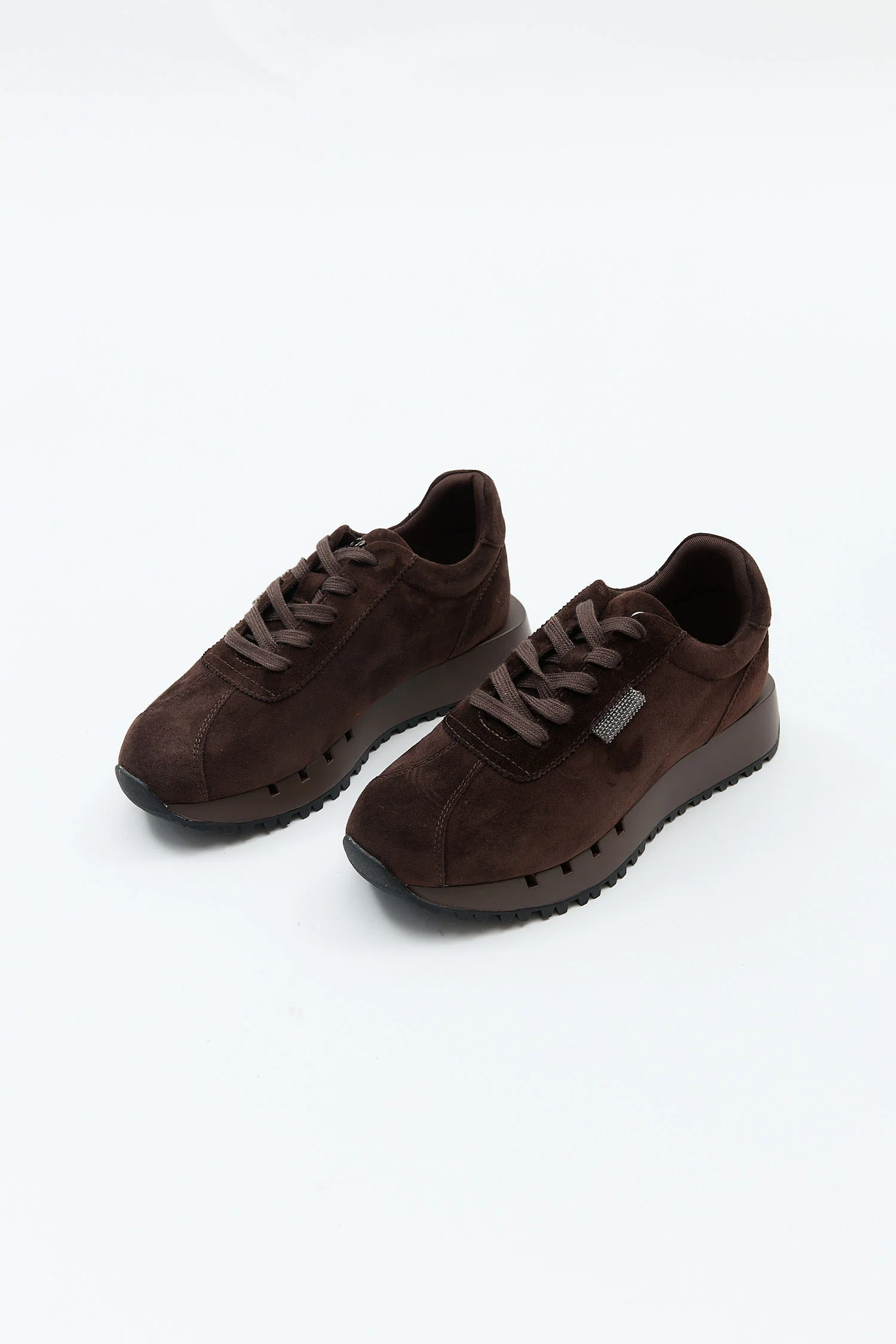 Roswyn Brown - Image 4