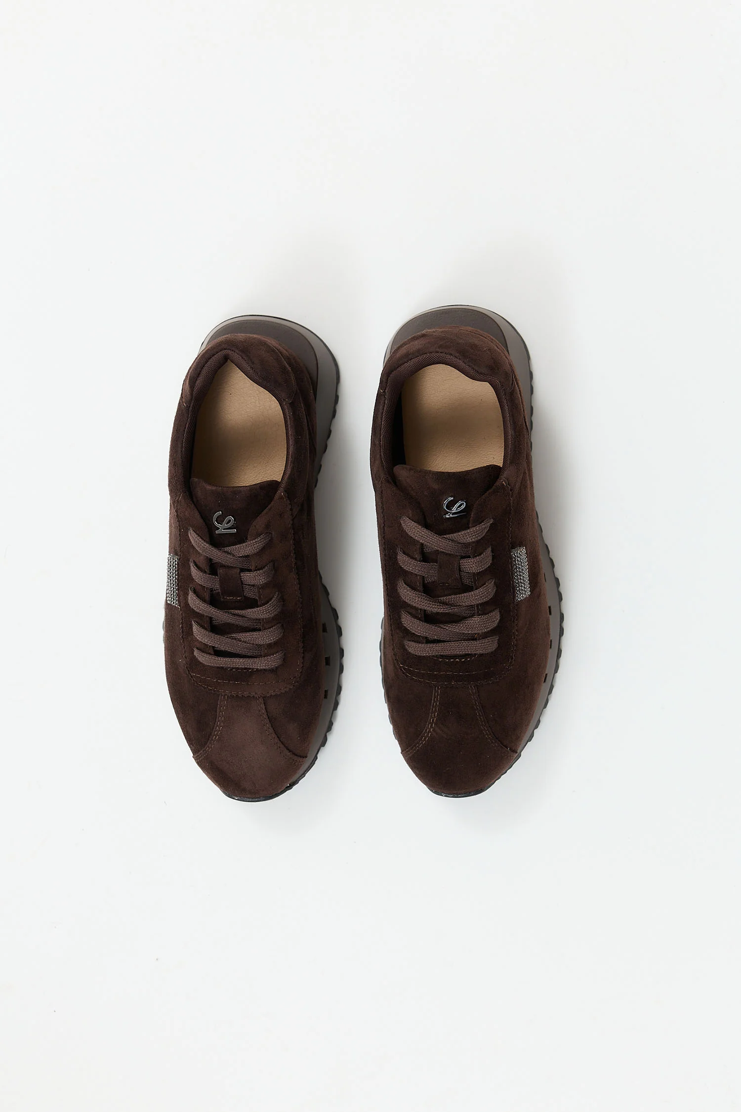 Roswyn Brown - Image 7